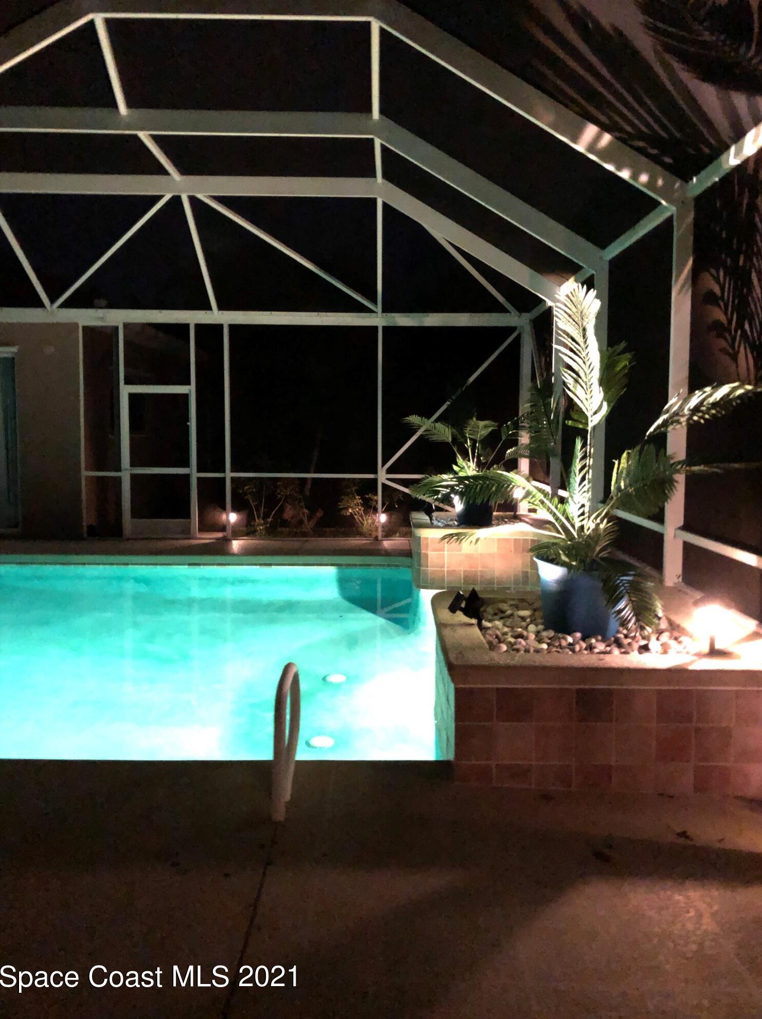 1820 Winding Ridge Cir, Melbourne FL  32909-2314 exterior
