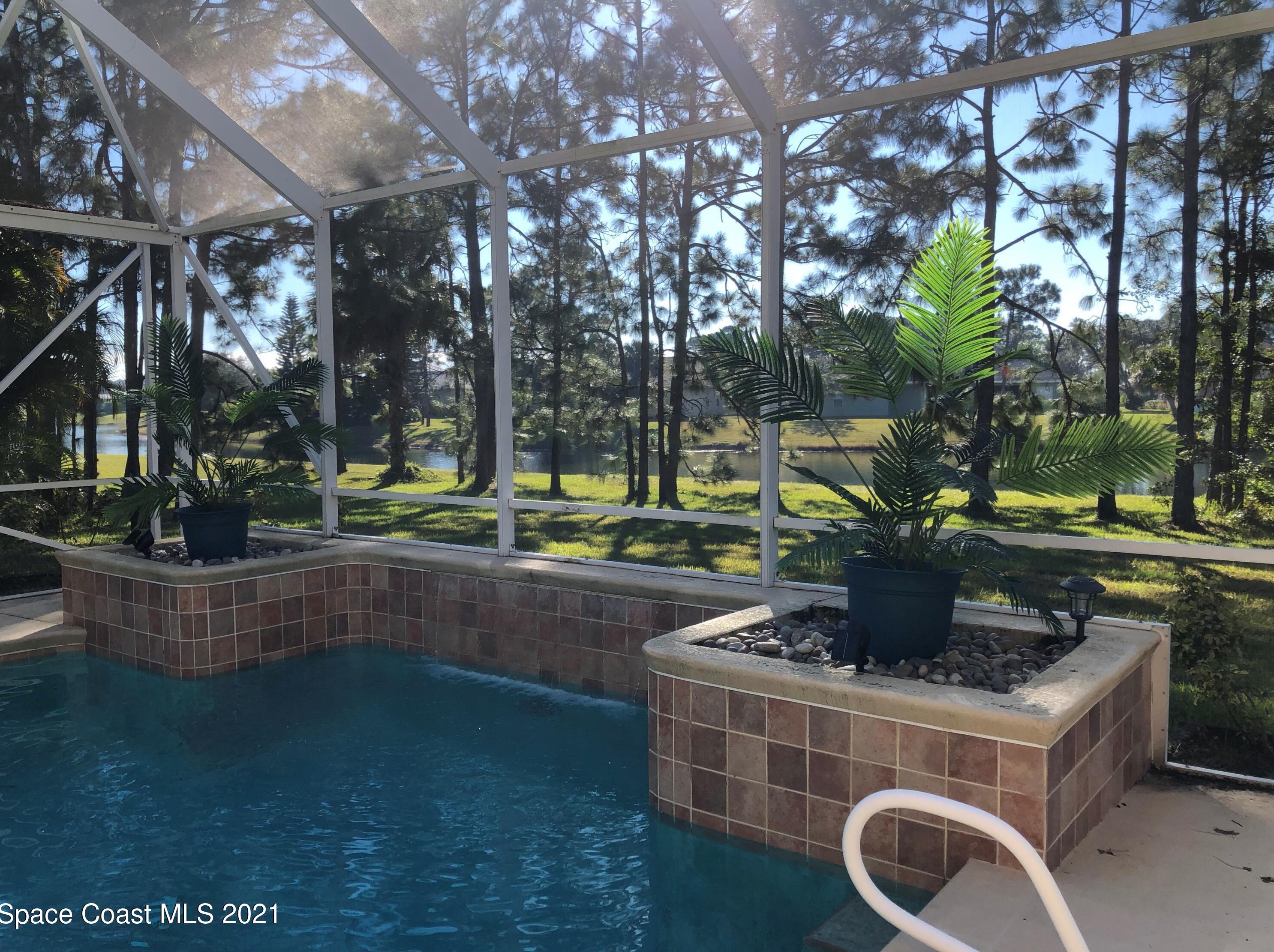 1820 Winding Ridge Cir, Melbourne FL  32909-2314 exterior