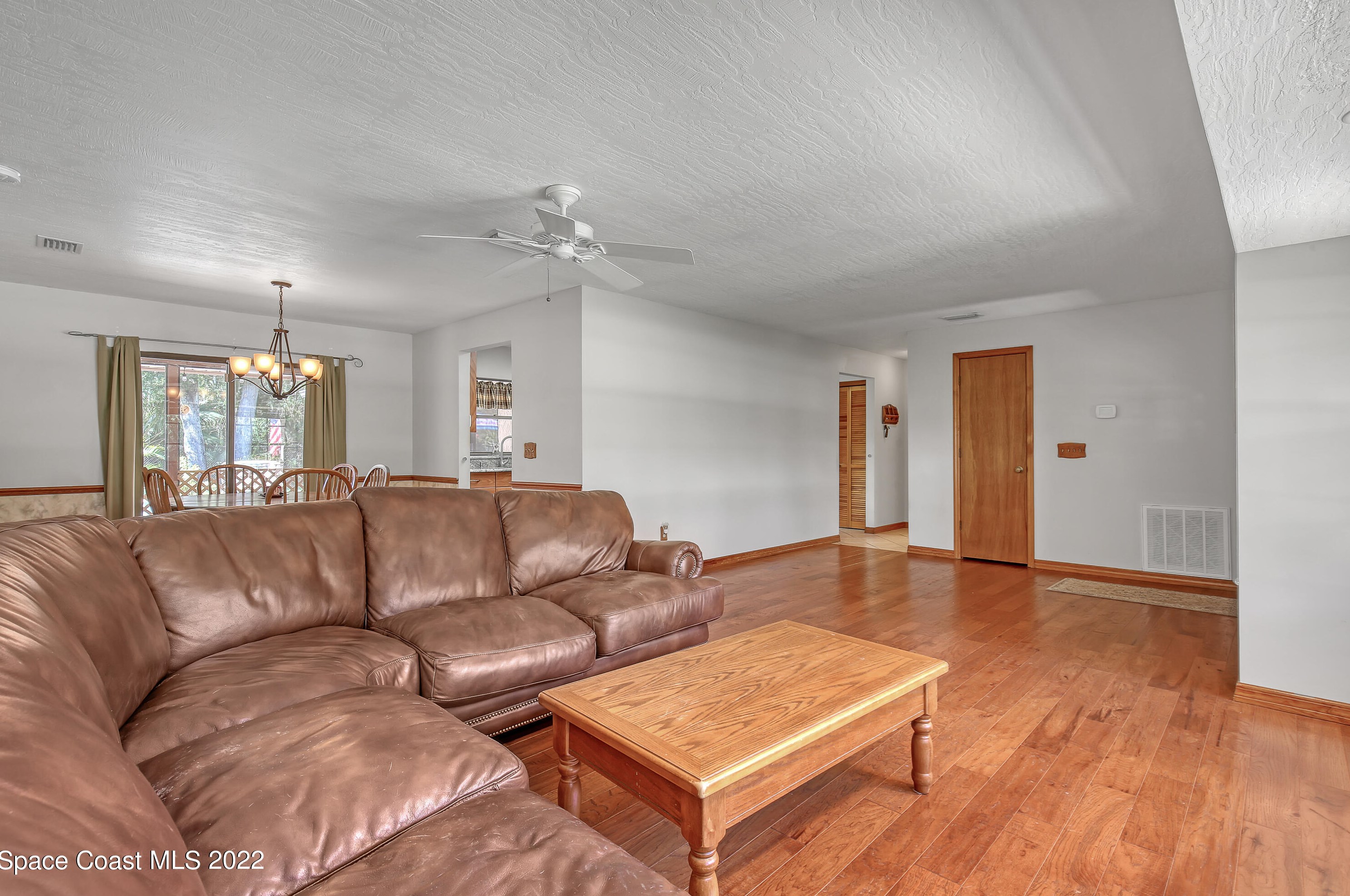 916 Nevada Dr, Melbourne FL  32907-1472 exterior