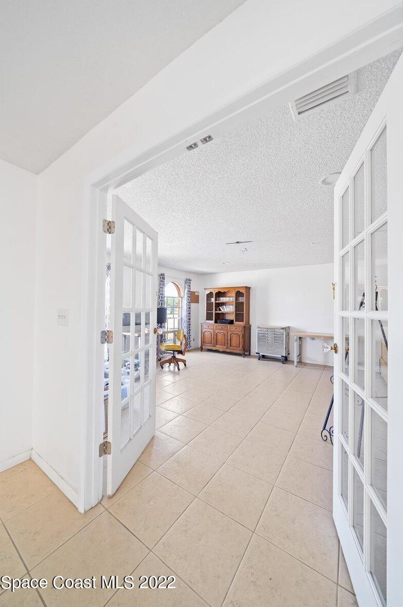 520 Temple St, Melbourne FL  32937-3325 exterior