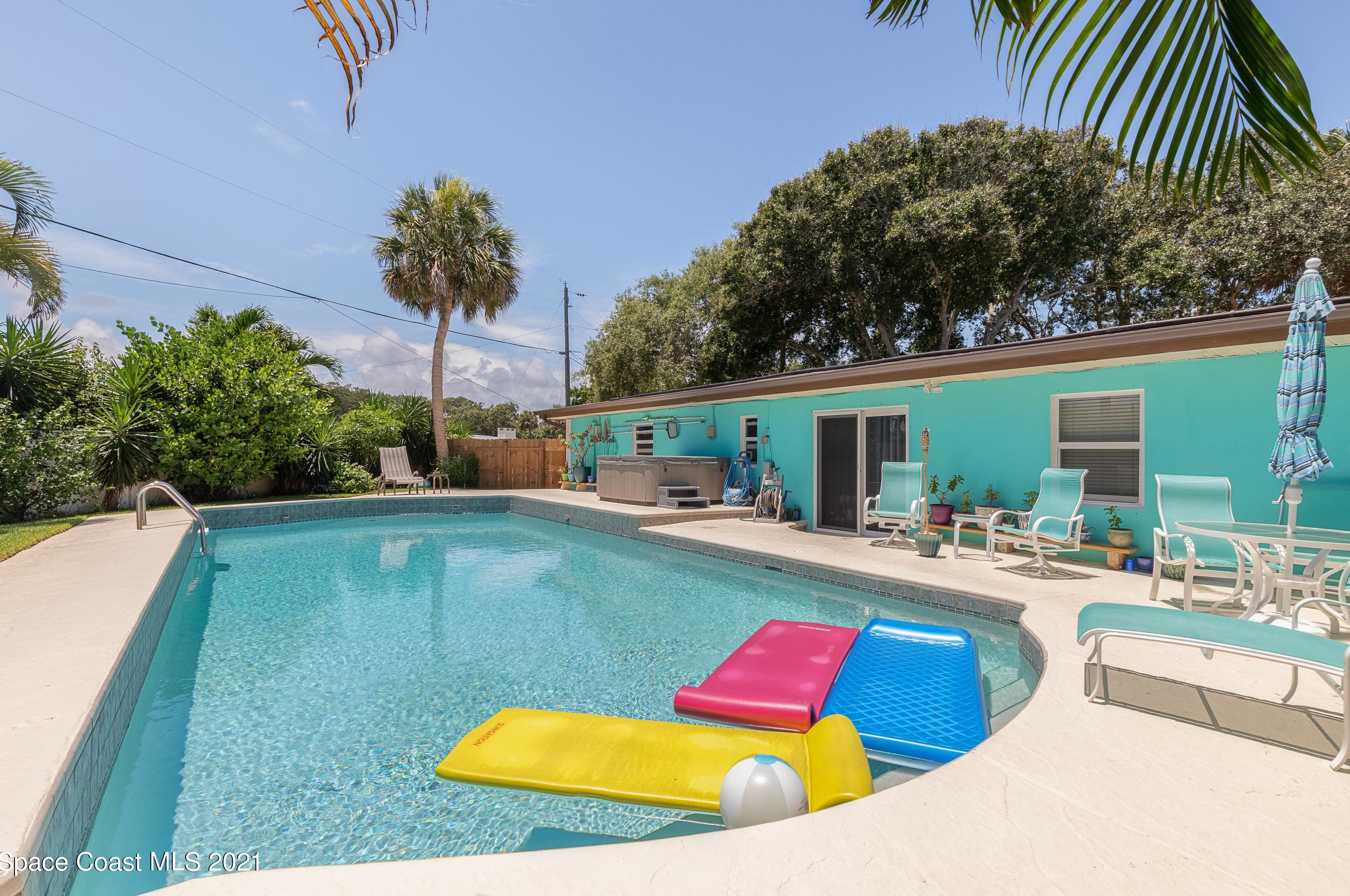 705 Ramona Ave, Melbourne FL 32903-4231 exterior