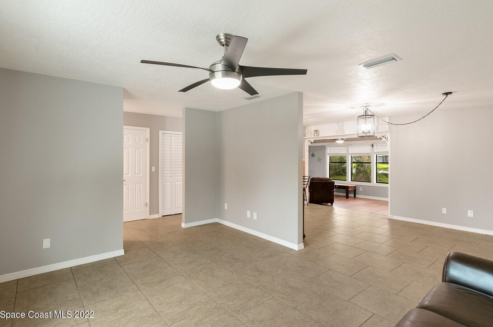 1065 Pne Is Rd, Merritt Island FL 32953-6605 exterior