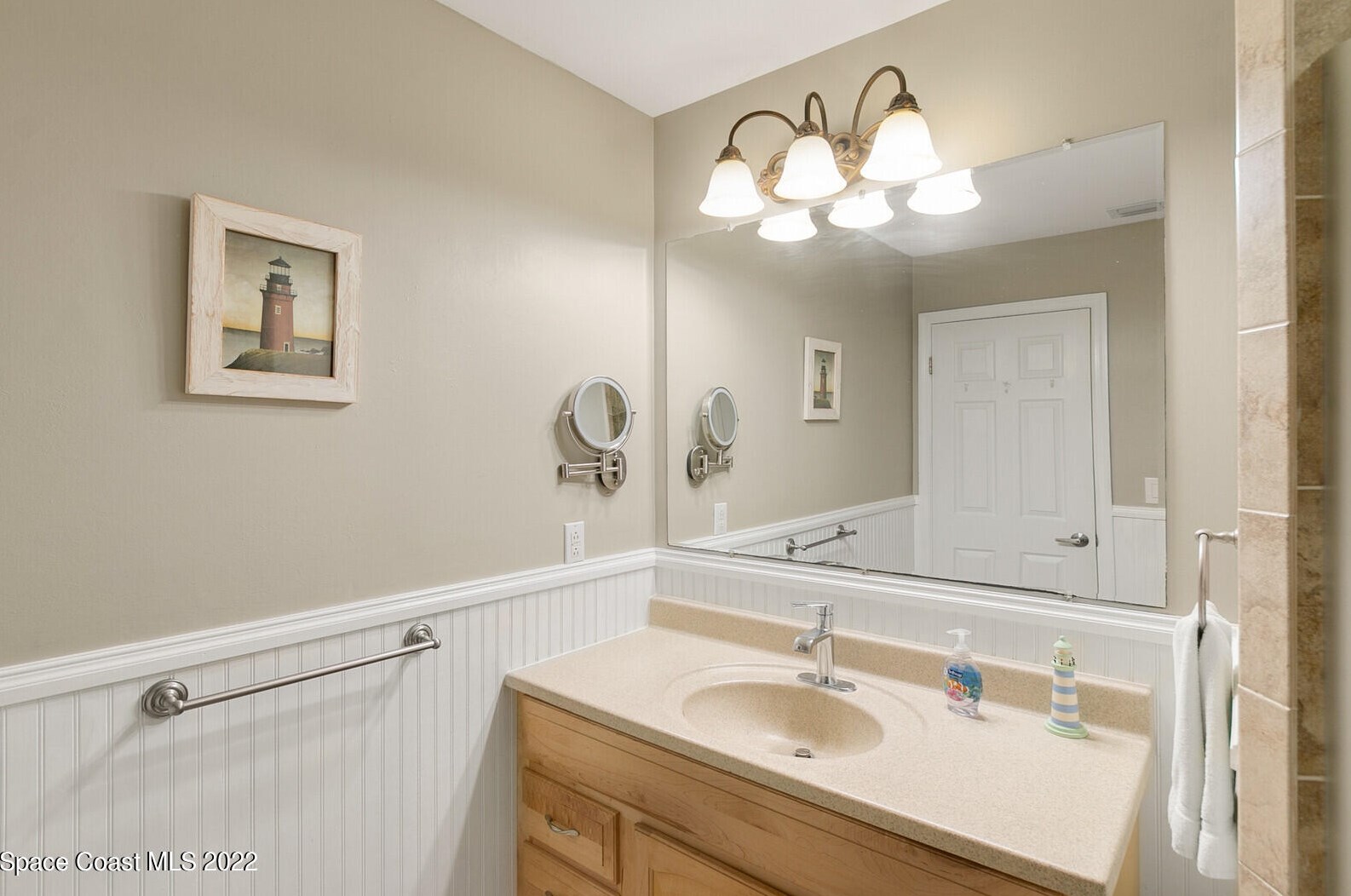 1065 Pne Is Rd, Merritt Island FL 32953-6605 exterior