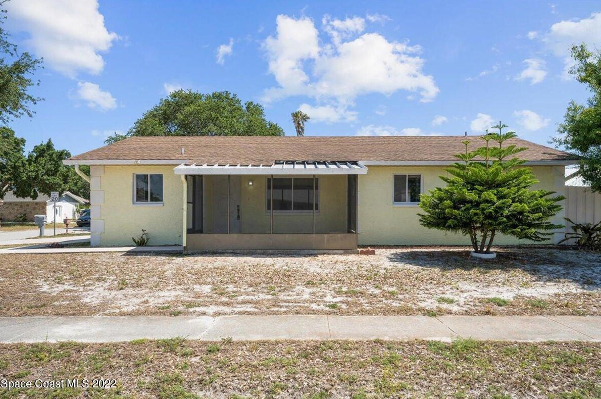 105 Lee Ct, Merritt Island FL  32952-2605 exterior