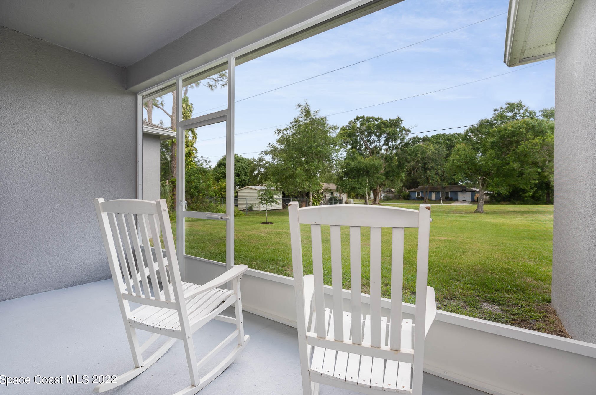 1071 Emerald Rd, Melbourne FL 32909-3886 exterior