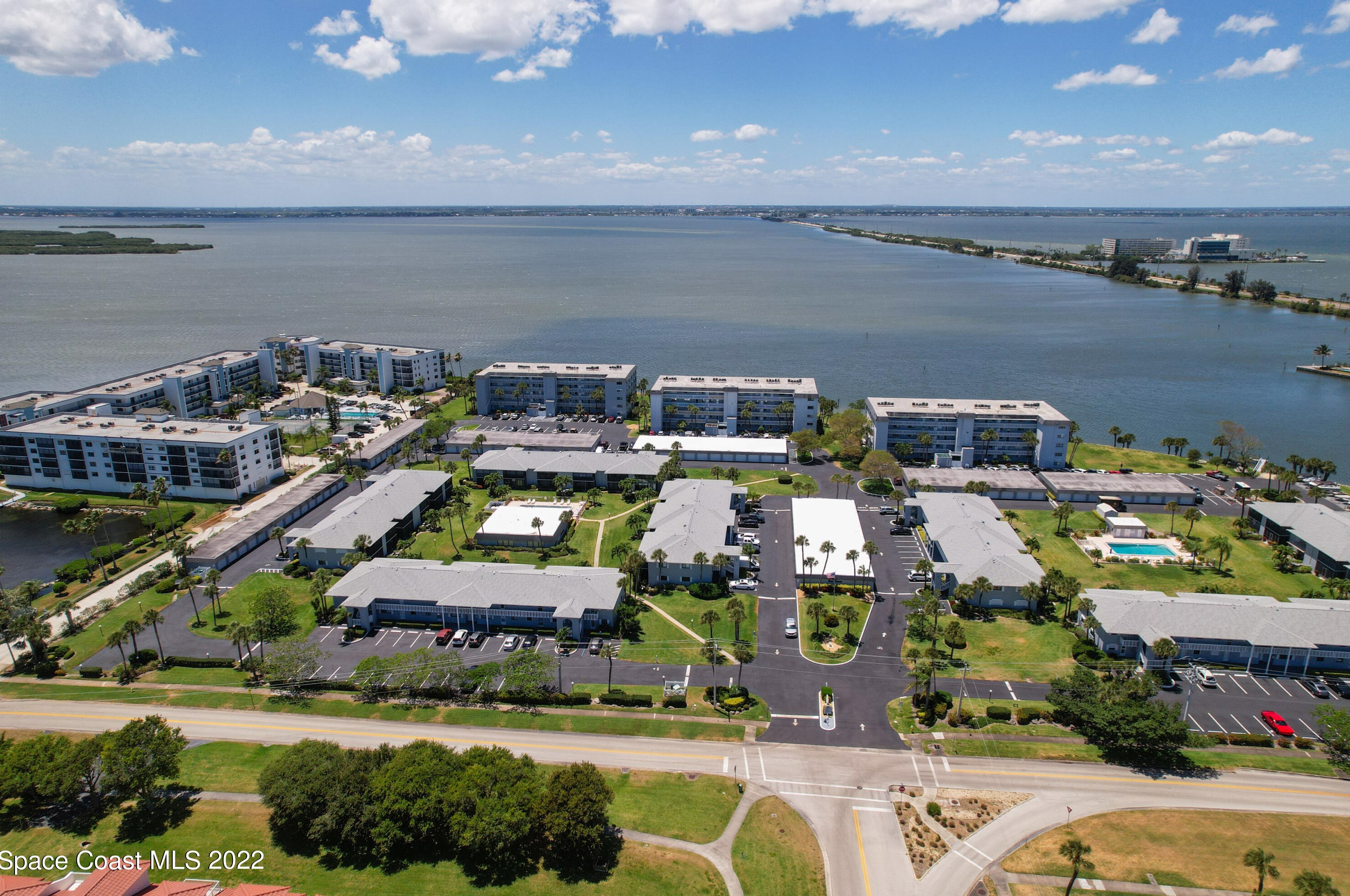 3799 Banana River Blvd, Cocoa Beach FL  32931-4187 exterior