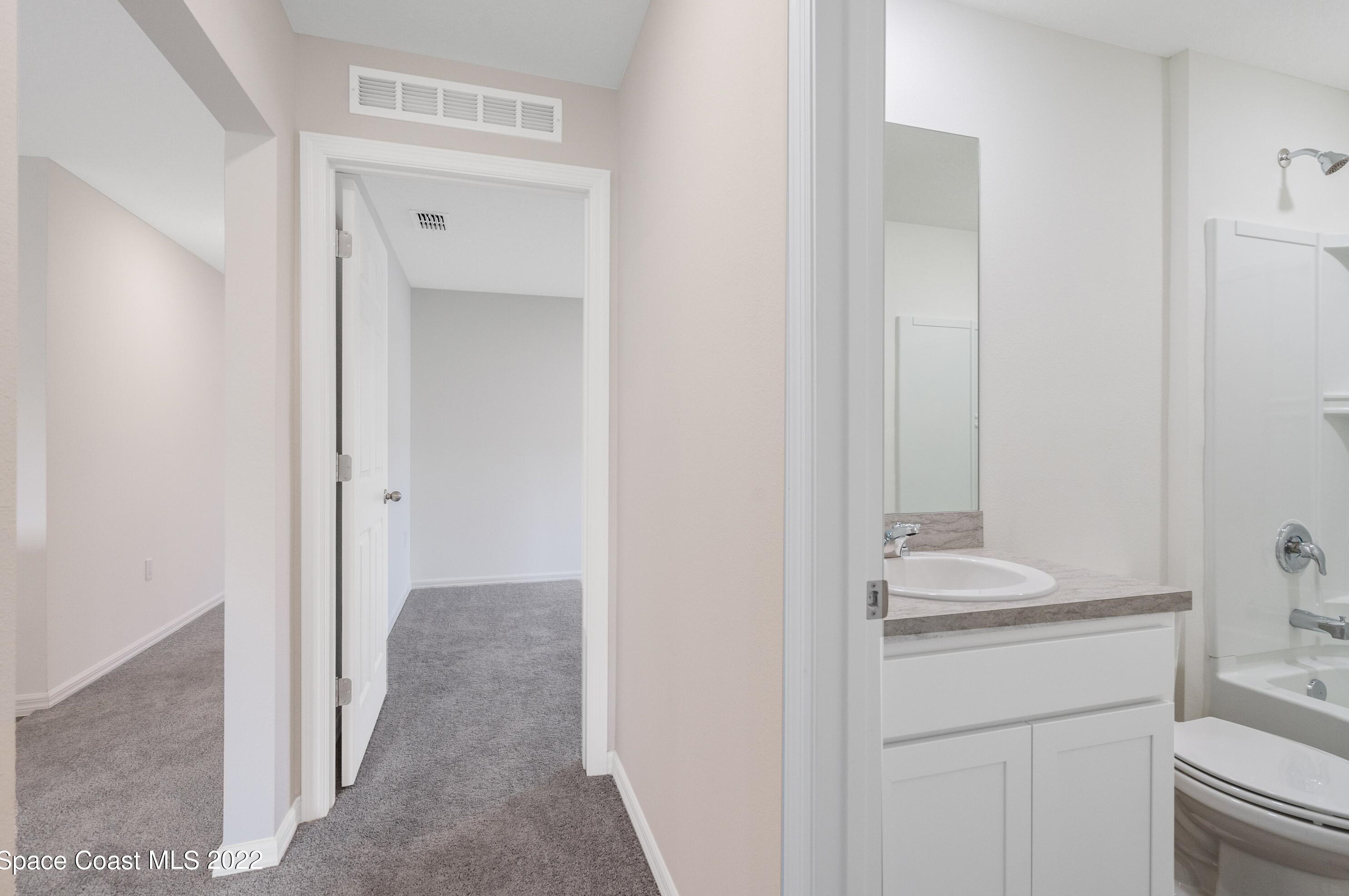 835 Natroma Ave, Melbourne FL 32908-6208 exterior