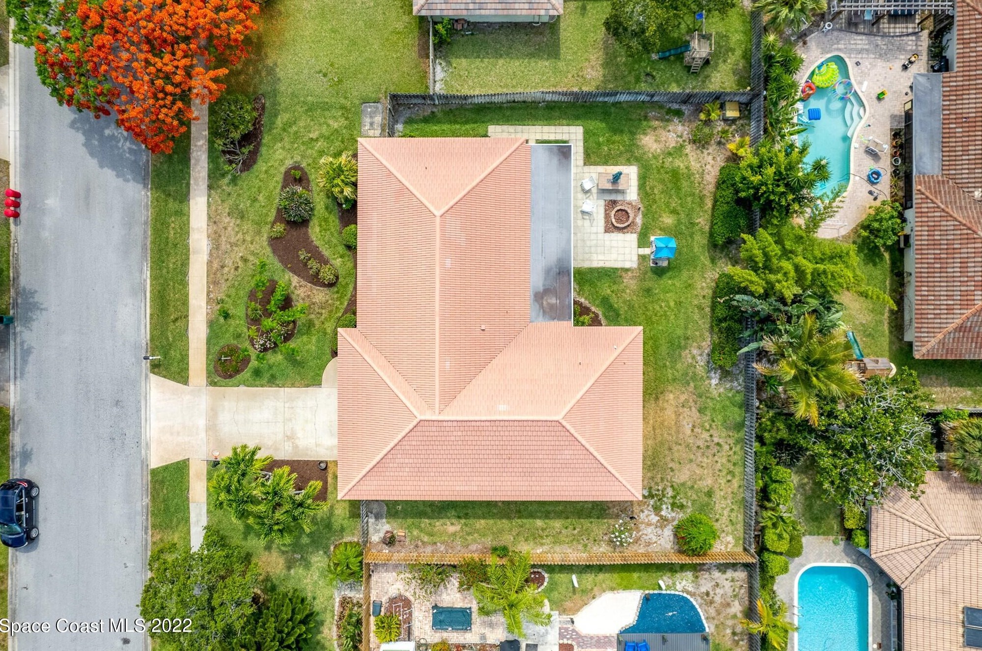 520 Rio Casa Dr, Melbourne FL 32903-3703 exterior