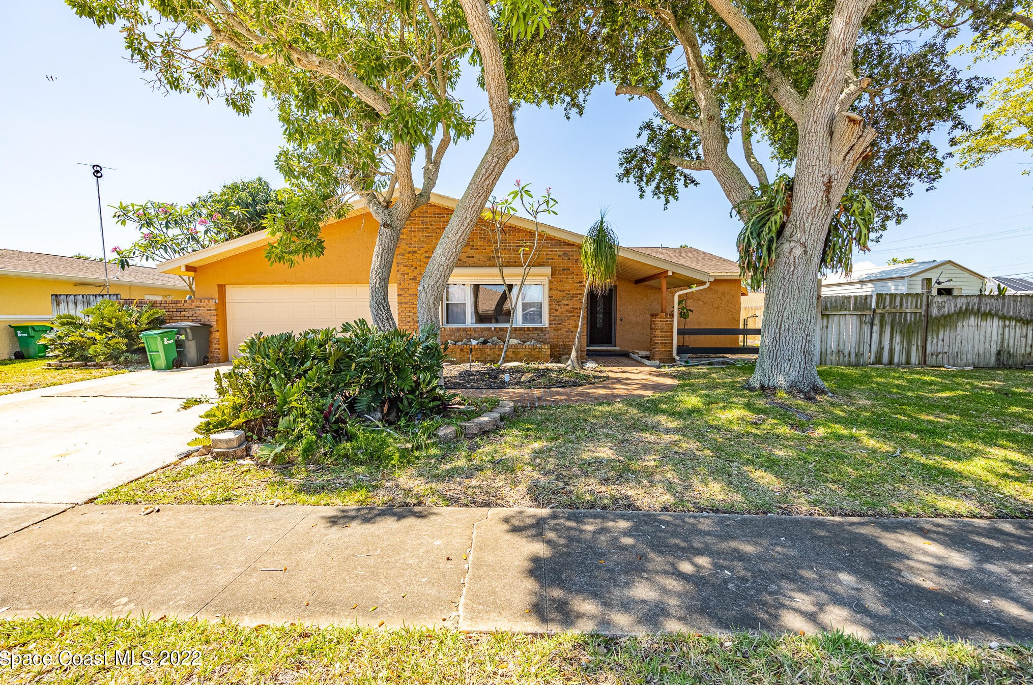 1625 Larchmont Ct, Merritt Island FL 32952-5668 exterior