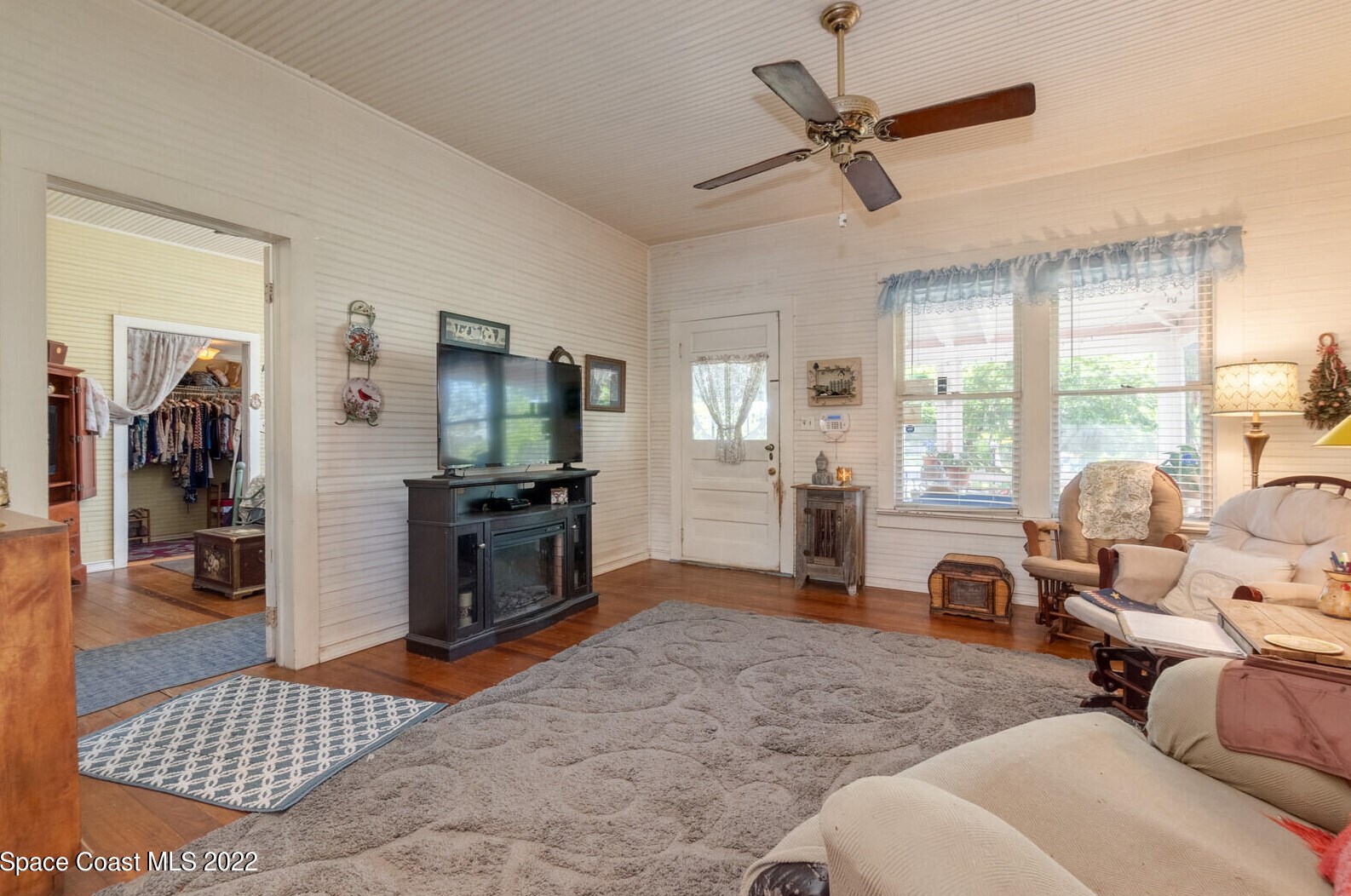 1698 Guava Ave, Melbourne FL 32935-7635 exterior