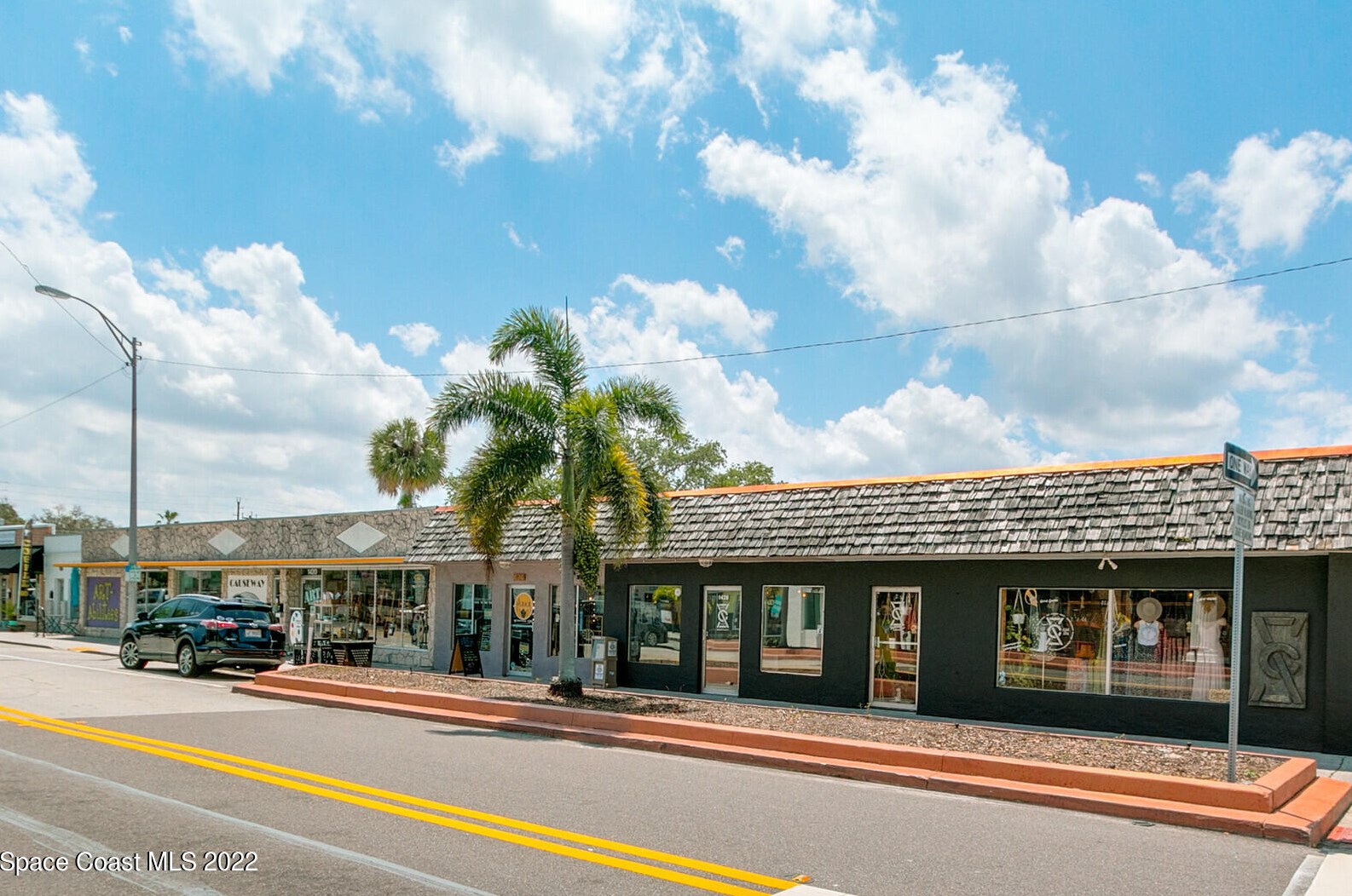 1698 Guava Ave, Melbourne FL 32935-7635 exterior