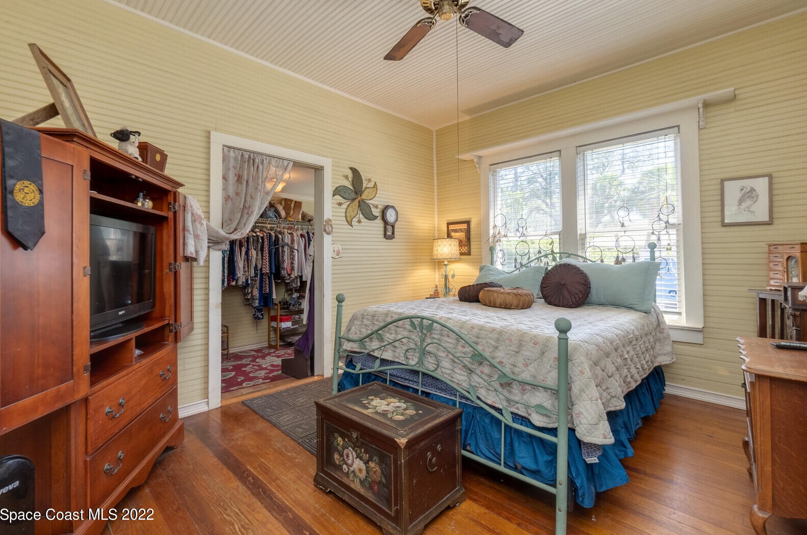 1698 Guava Ave, Melbourne FL 32935-7635 exterior