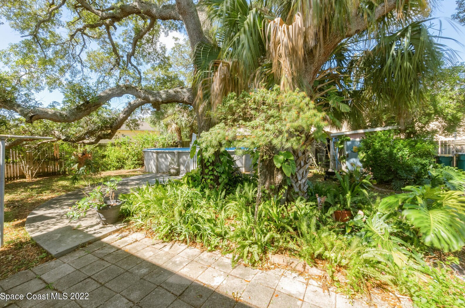 1698 Guava Ave, Melbourne FL 32935-7635 exterior