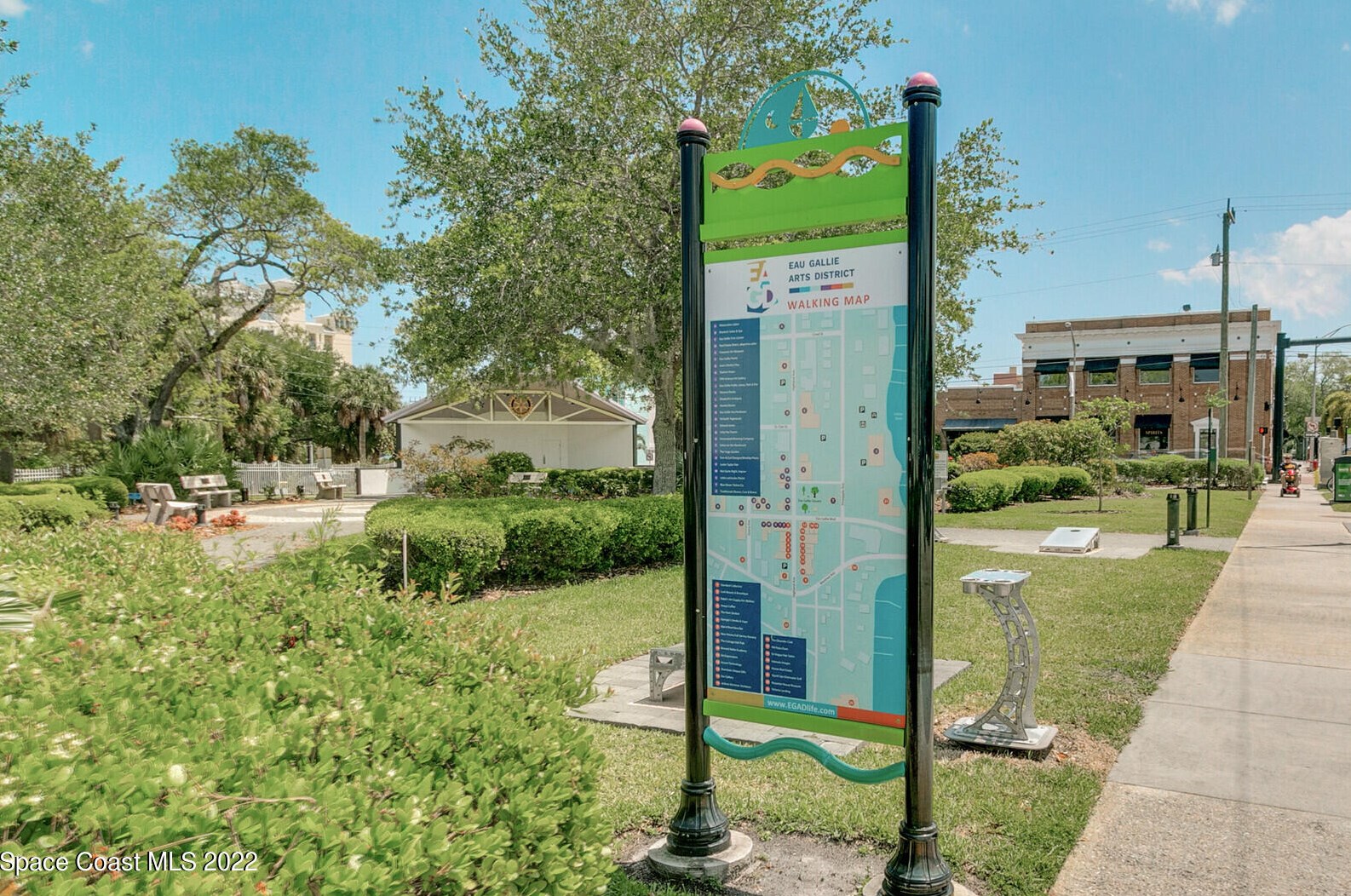 1698 Guava Ave, Melbourne FL 32935-7635 exterior