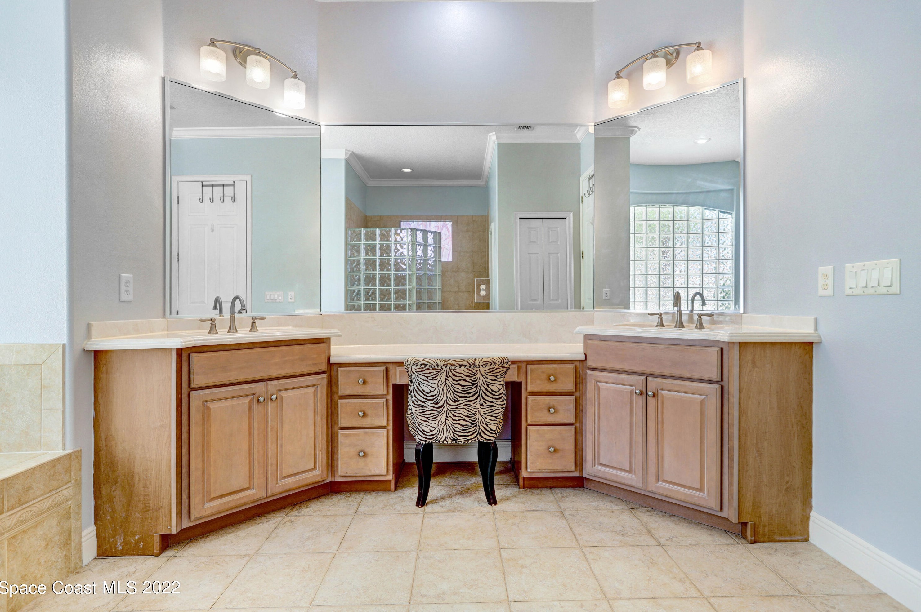 192 Rainbow St, Merritt Island FL 32952-6241 exterior