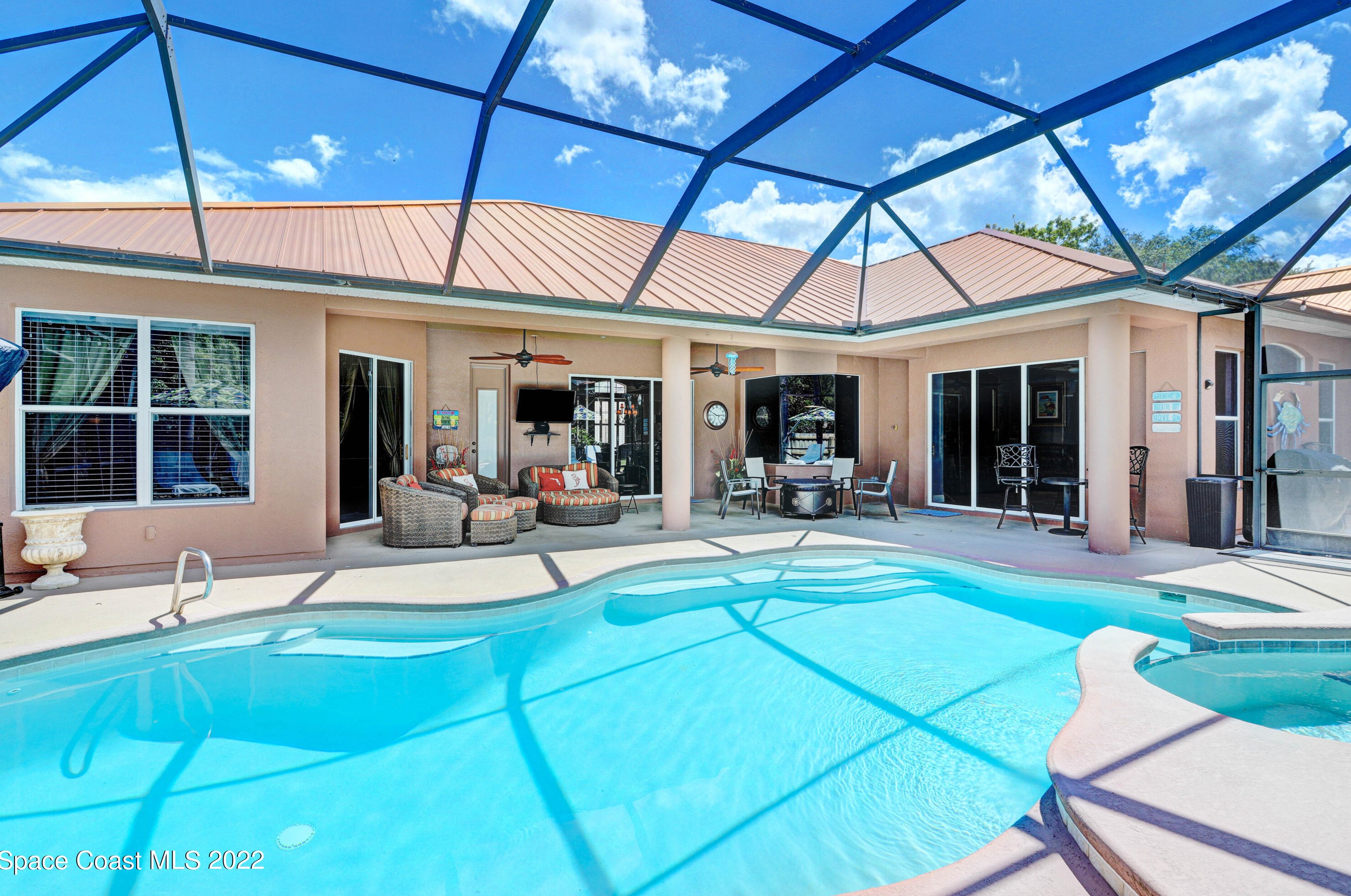 192 Rainbow St, Merritt Island FL 32952-6241 exterior