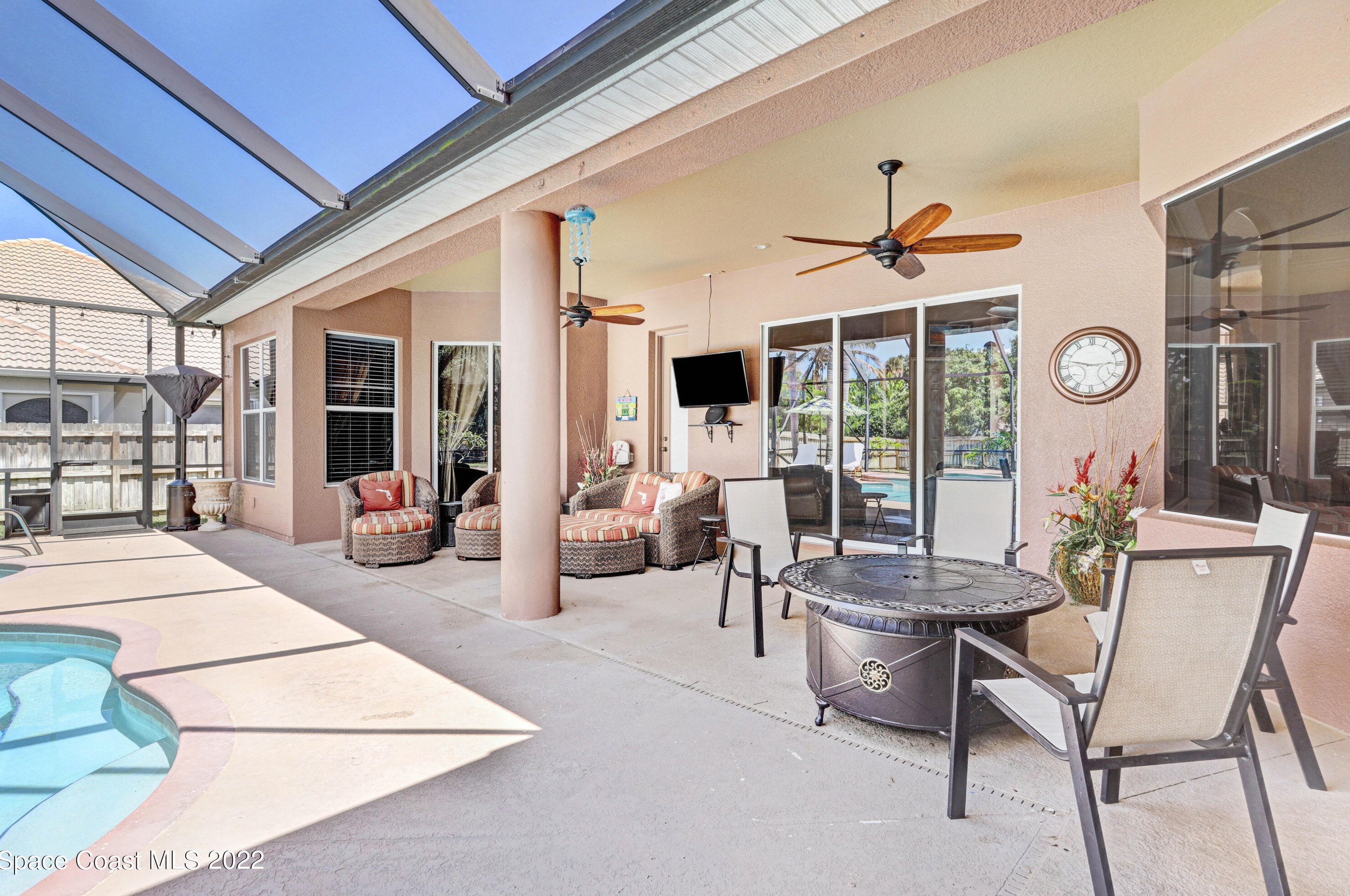 192 Rainbow St, Merritt Island FL 32952-6241 exterior