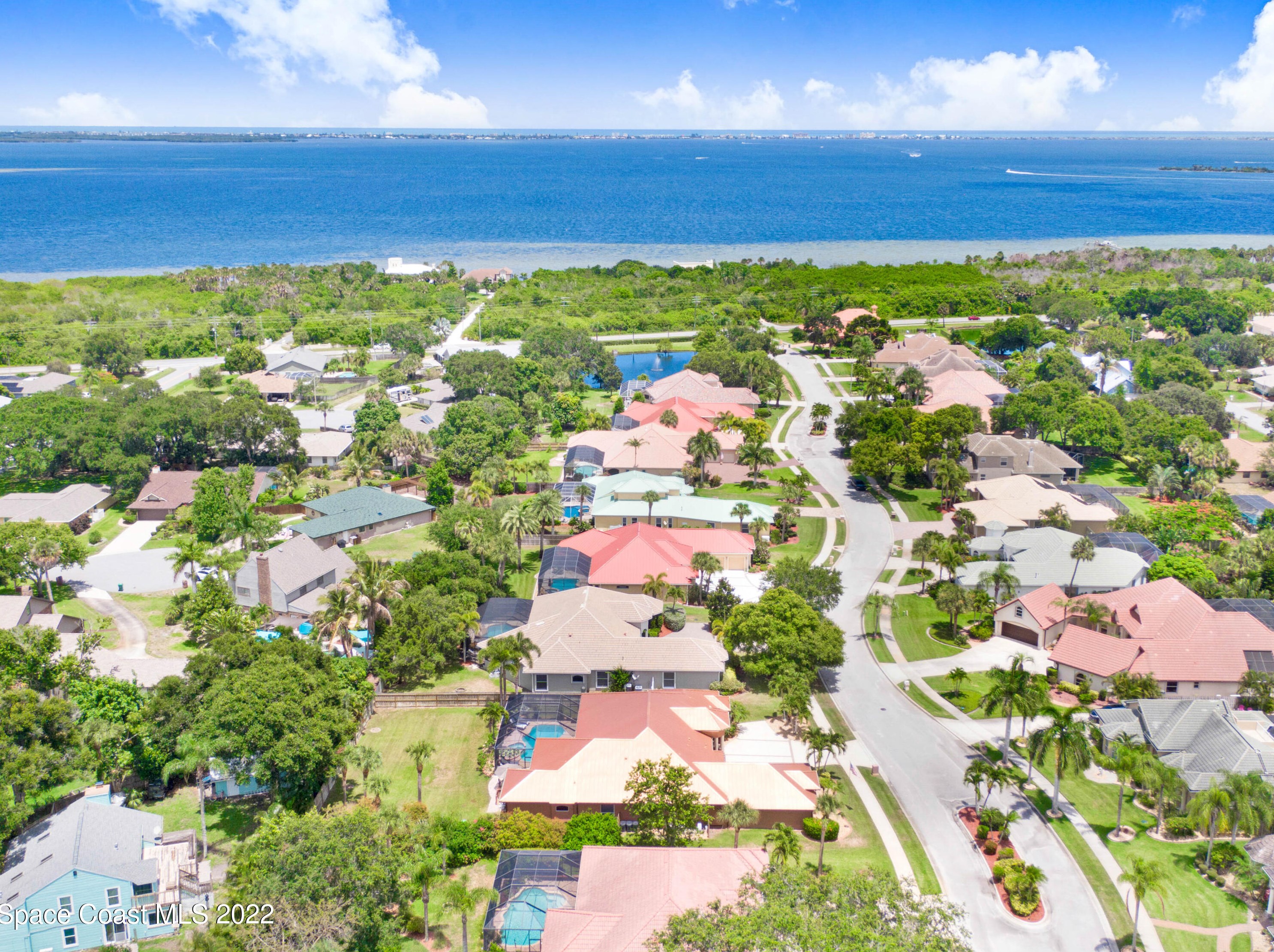 192 Rainbow St, Merritt Island FL 32952-6241 exterior