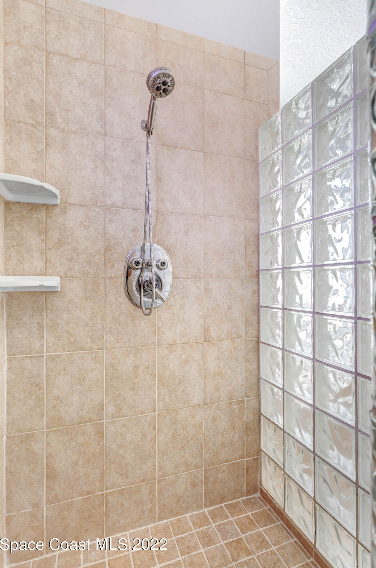 192 Rainbow St, Merritt Island FL 32952-6241 exterior