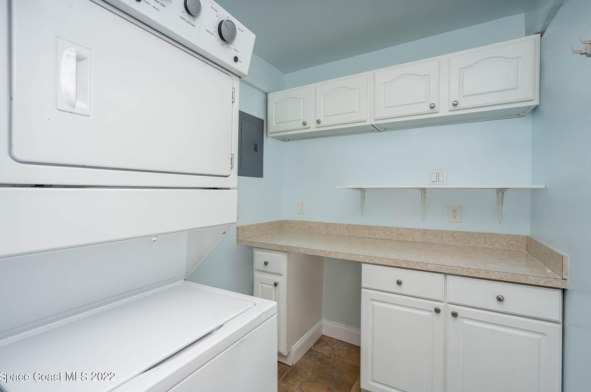 2013 Guava Ave, Melbourne FL 32935-6611 exterior