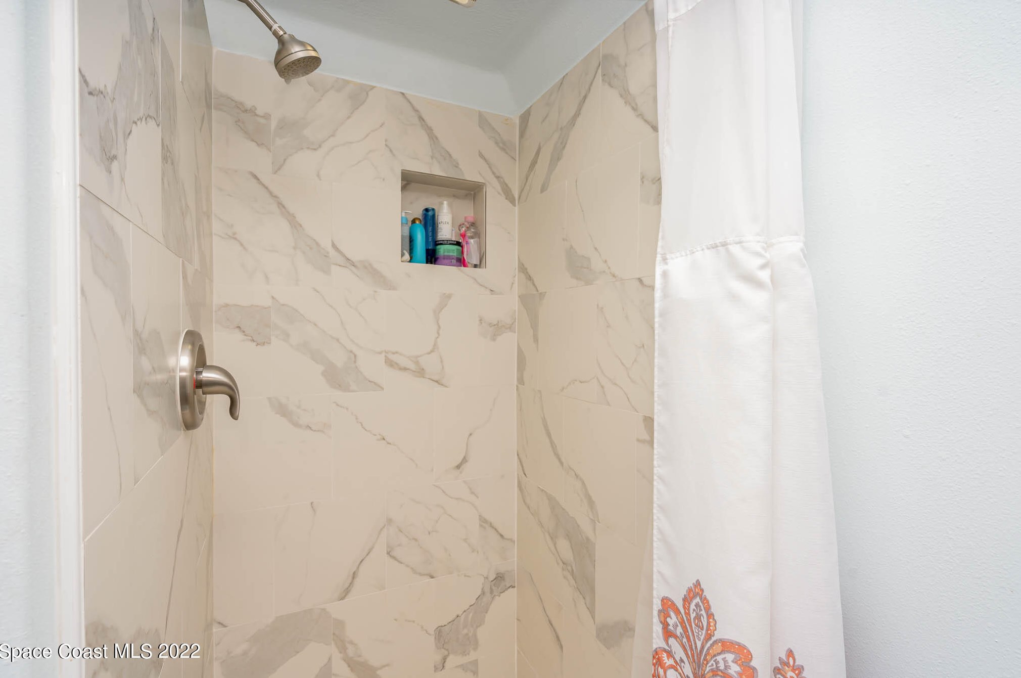 2013 Guava Ave, Melbourne FL 32935-6611 exterior