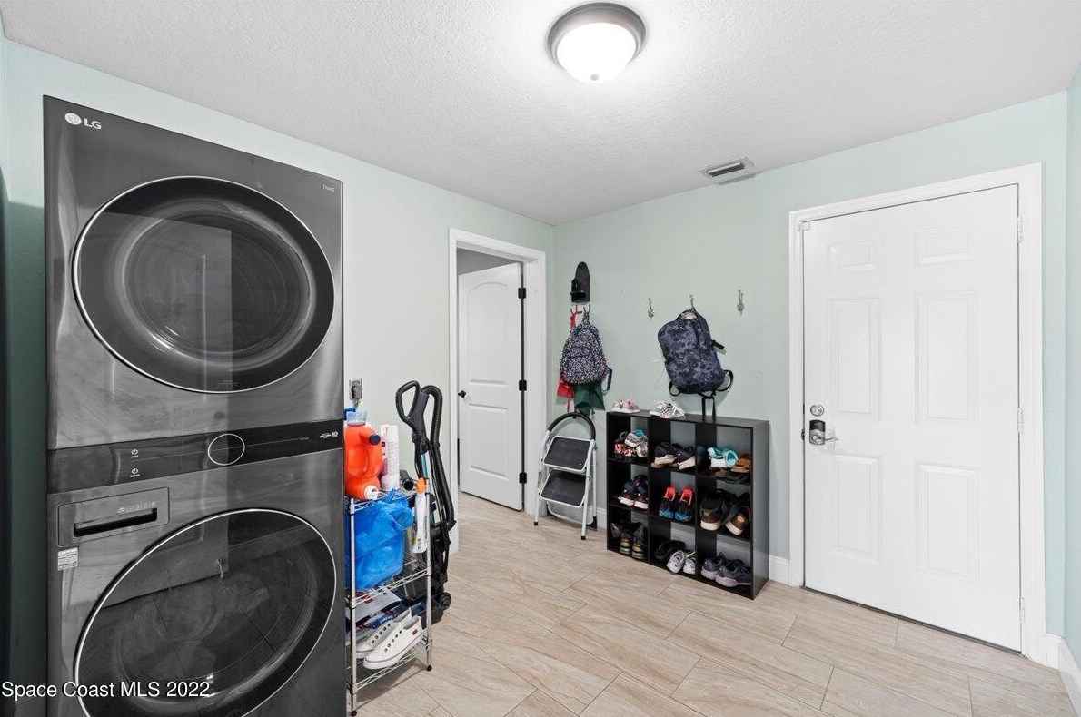 4785 Navaho Trl, Merritt Island FL  32953-7825 exterior