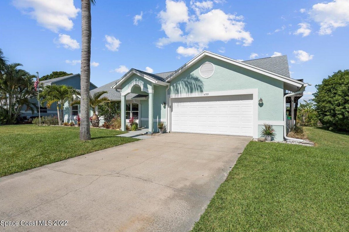 4785 Navaho Trl, Merritt Island FL  32953-7825 exterior