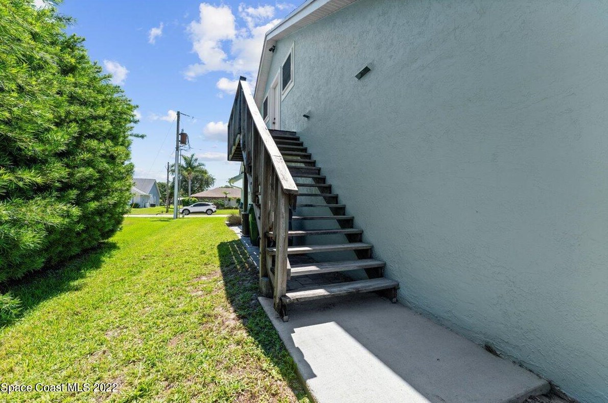 4785 Navaho Trl, Merritt Island FL  32953-7825 exterior