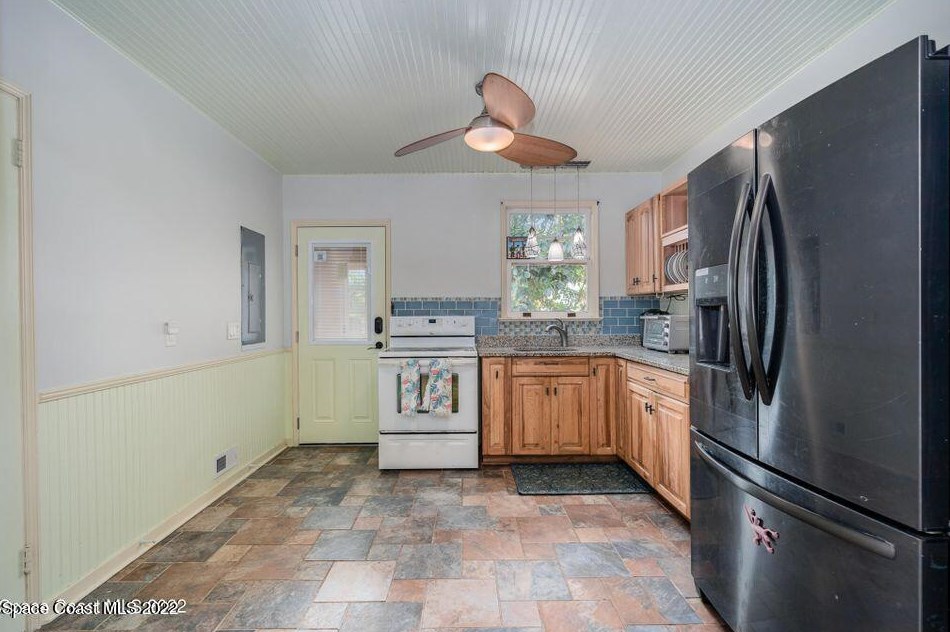 56 Valencia Rd, Melbourne FL  32904-3329 exterior