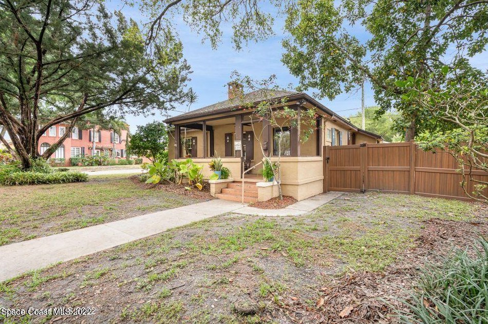 56 Valencia Rd, Melbourne FL  32904-3329 exterior