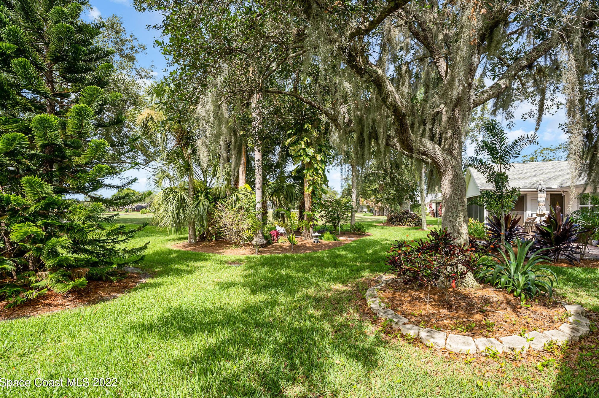 1701 Freedom Dr, Melbourne FL 32940-6714 exterior