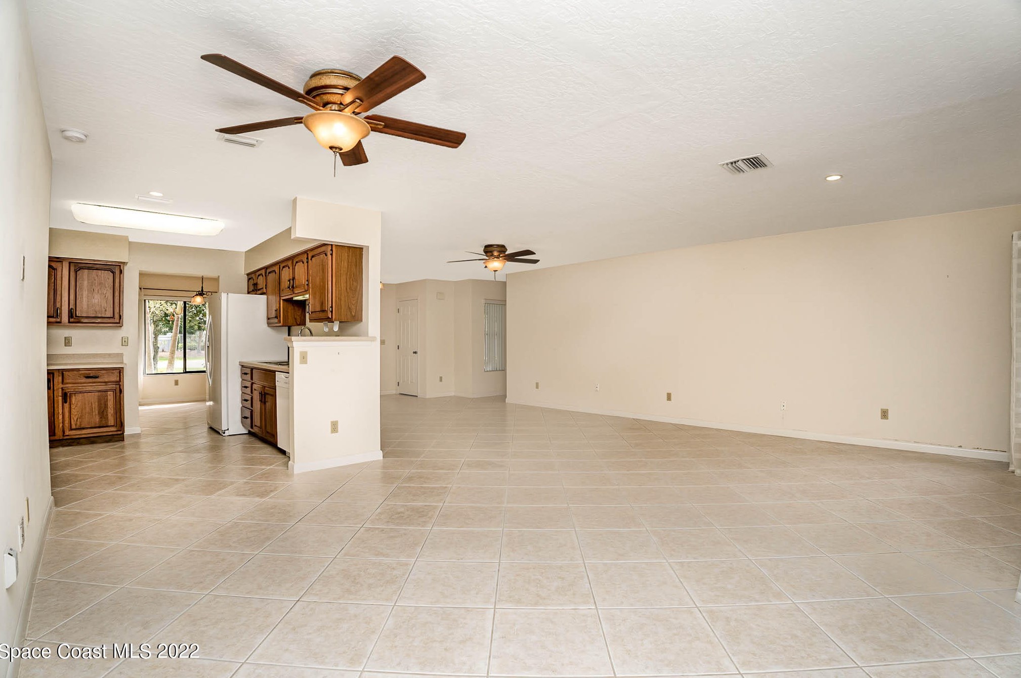 1701 Freedom Dr, Melbourne FL 32940-6714 exterior