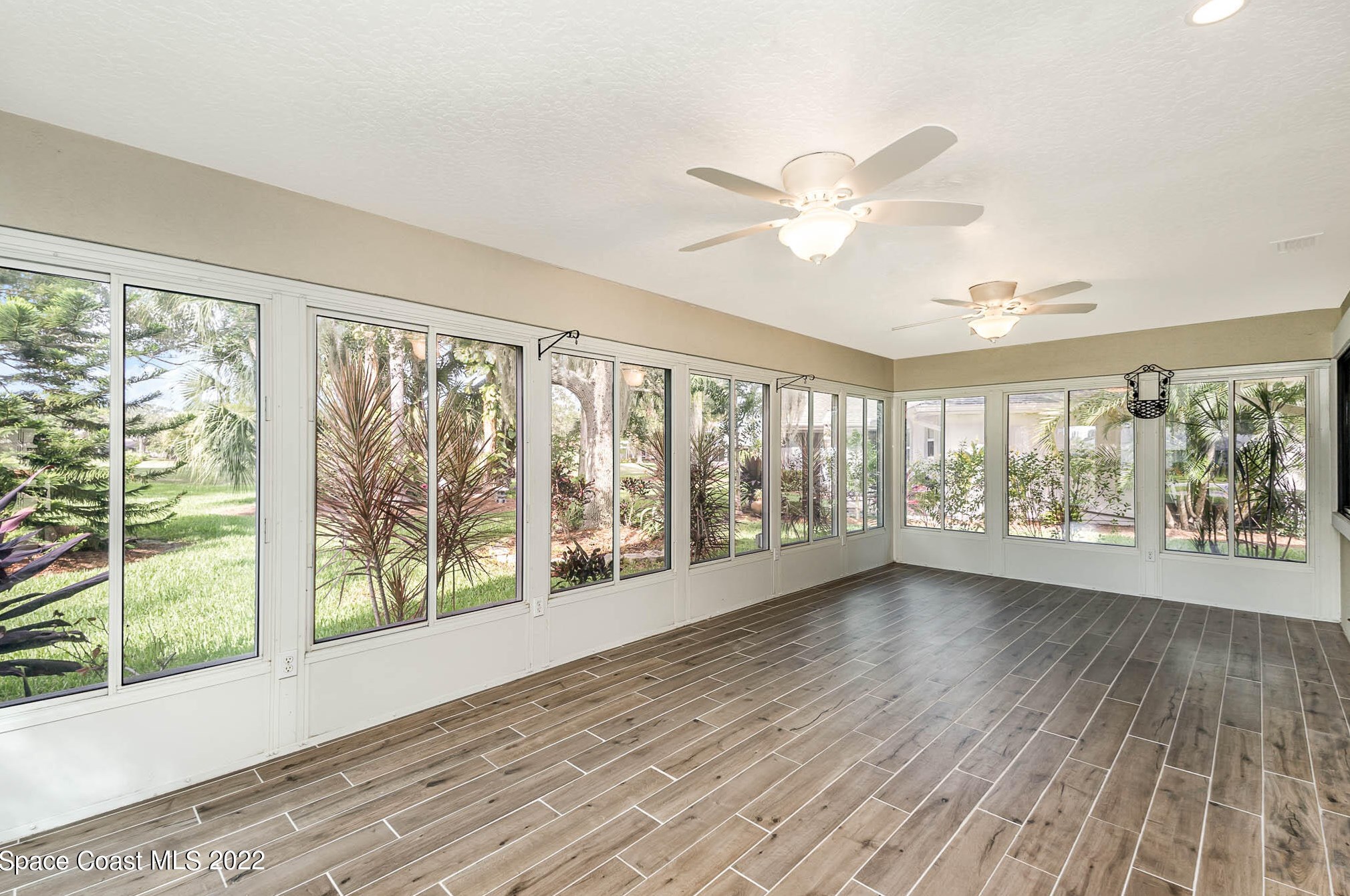 1701 Freedom Dr, Melbourne FL 32940-6714 exterior