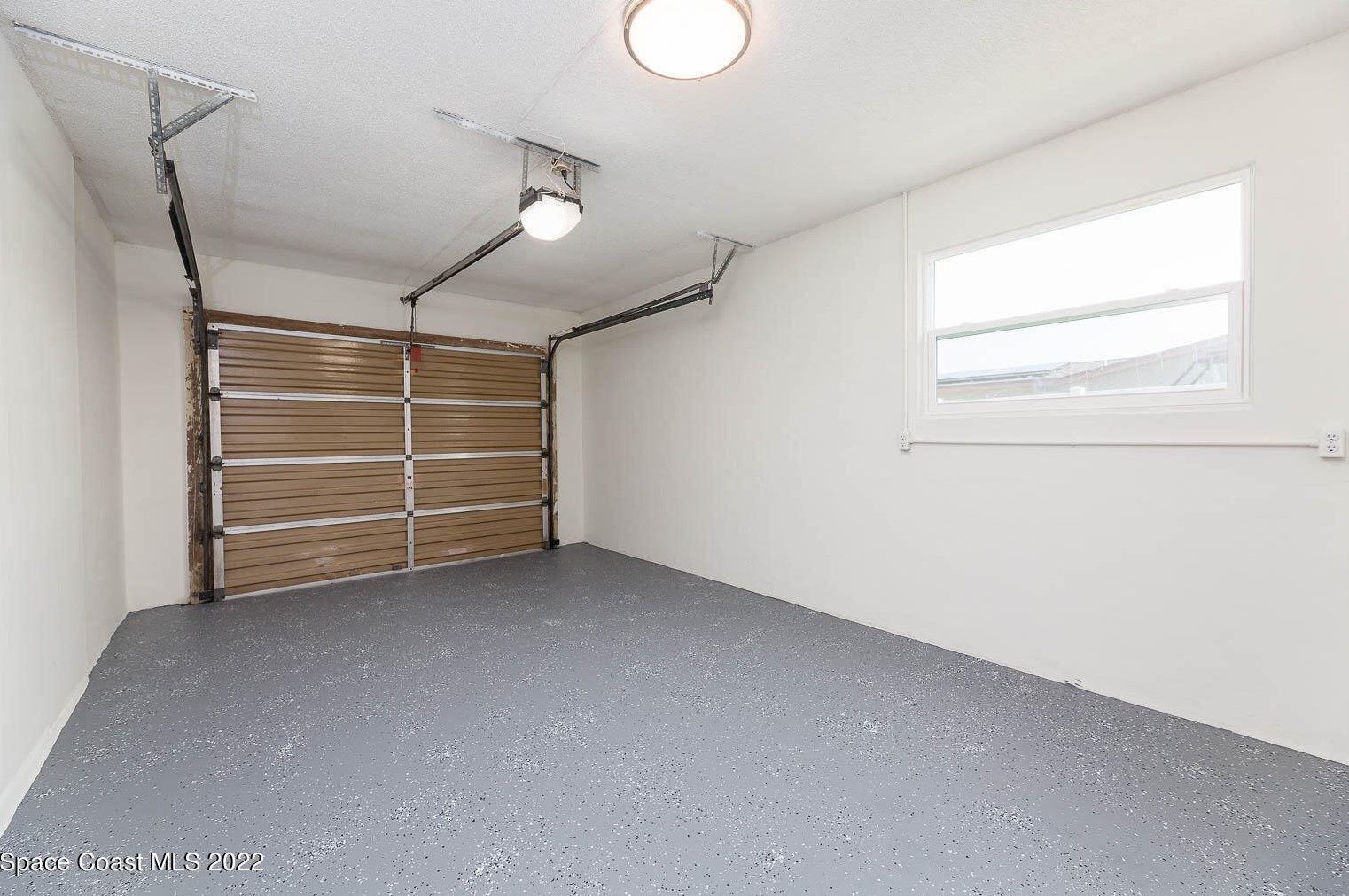 557 Ixora Dr, Melbourne FL  32935-6334 exterior