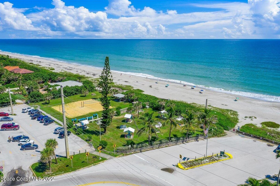 505 Banyan Way, Melbourne FL  32951-2101 exterior