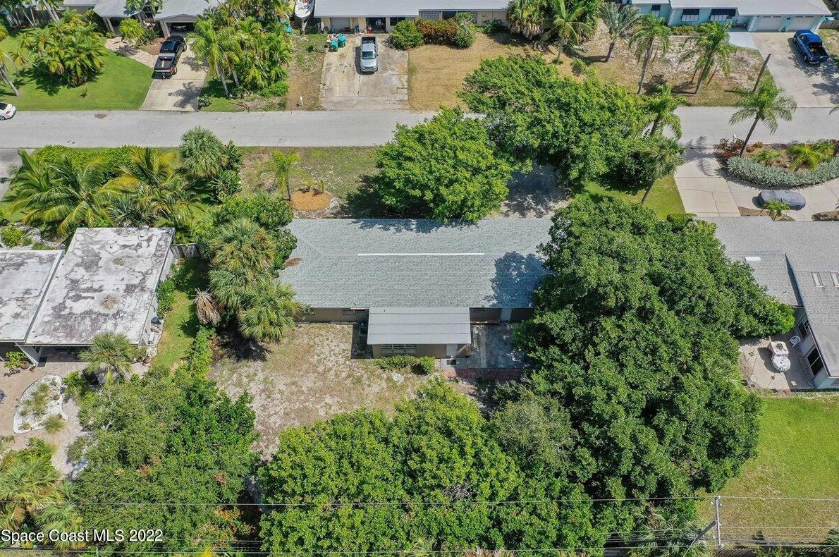 505 Banyan Way, Melbourne FL  32951-2101 exterior