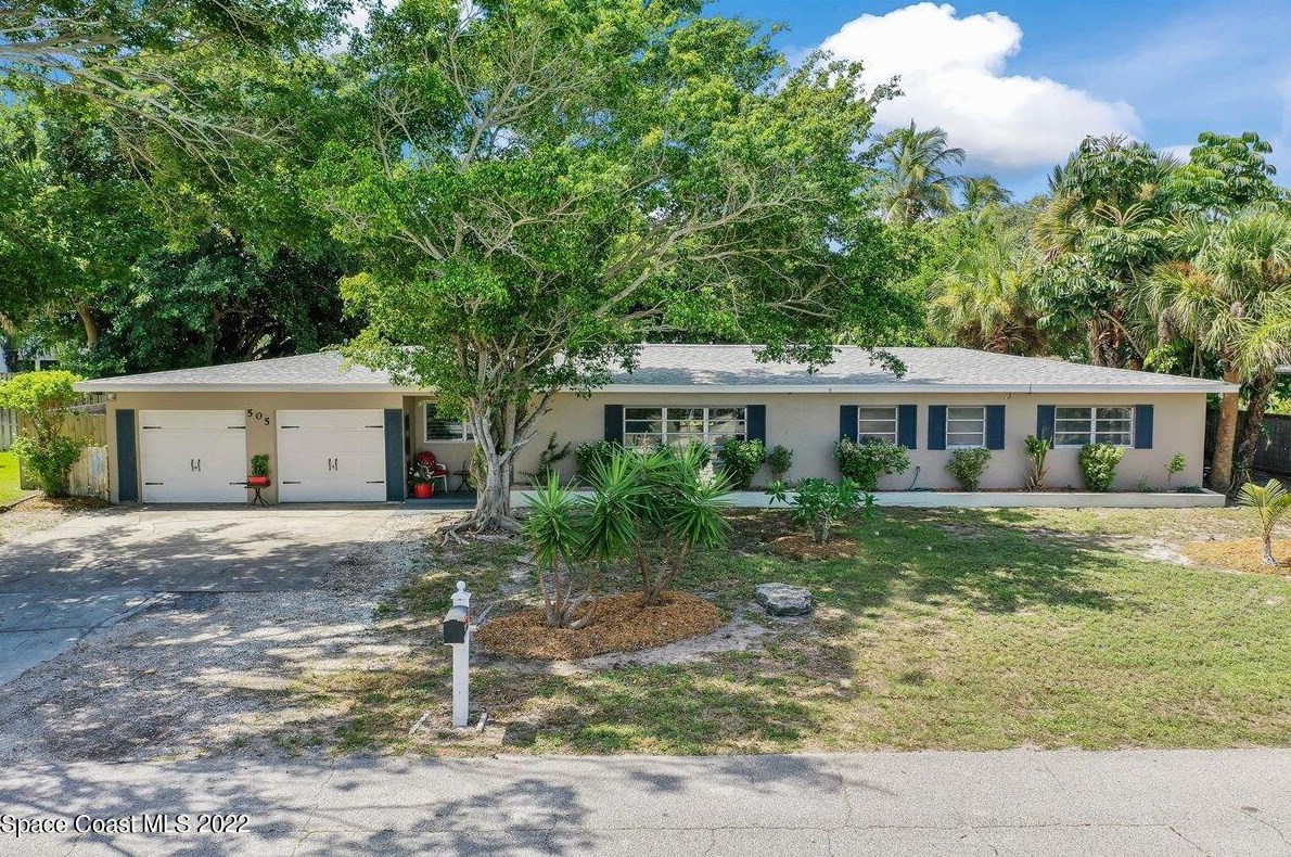 505 Banyan Way, Melbourne FL  32951-2101 exterior