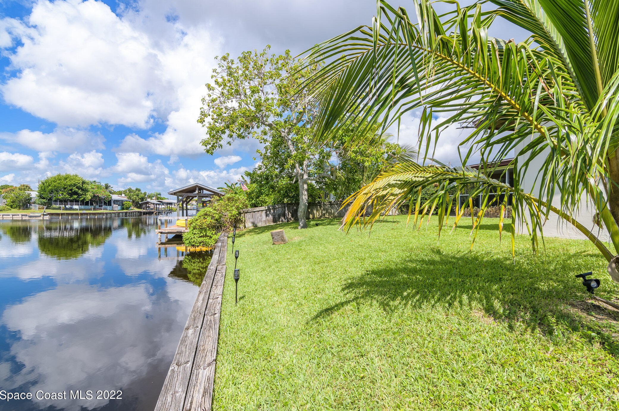 1505 Central Ave, Merritt Island FL 32952-5677 exterior