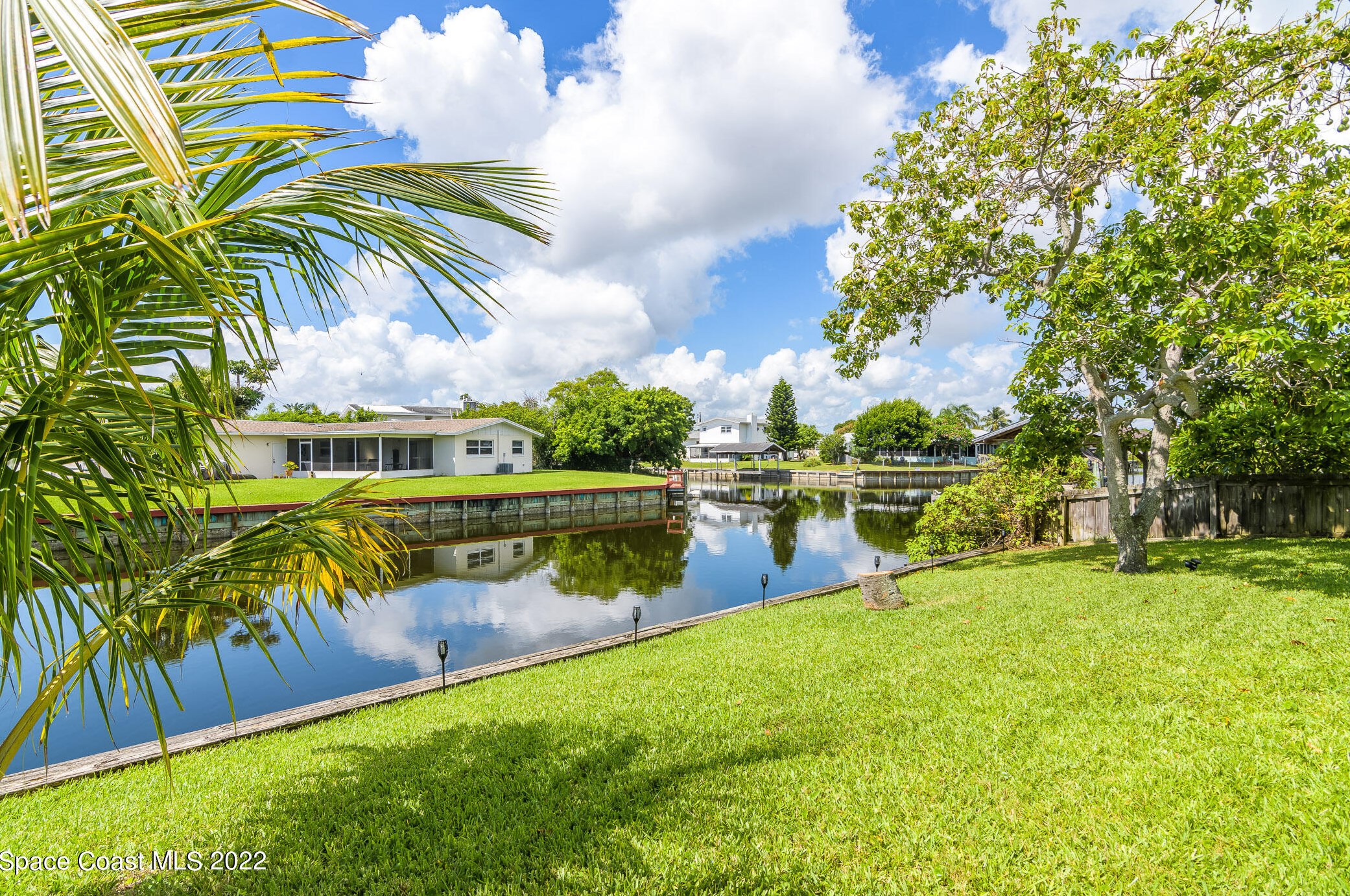 1505 Central Ave, Merritt Island FL 32952-5677 exterior