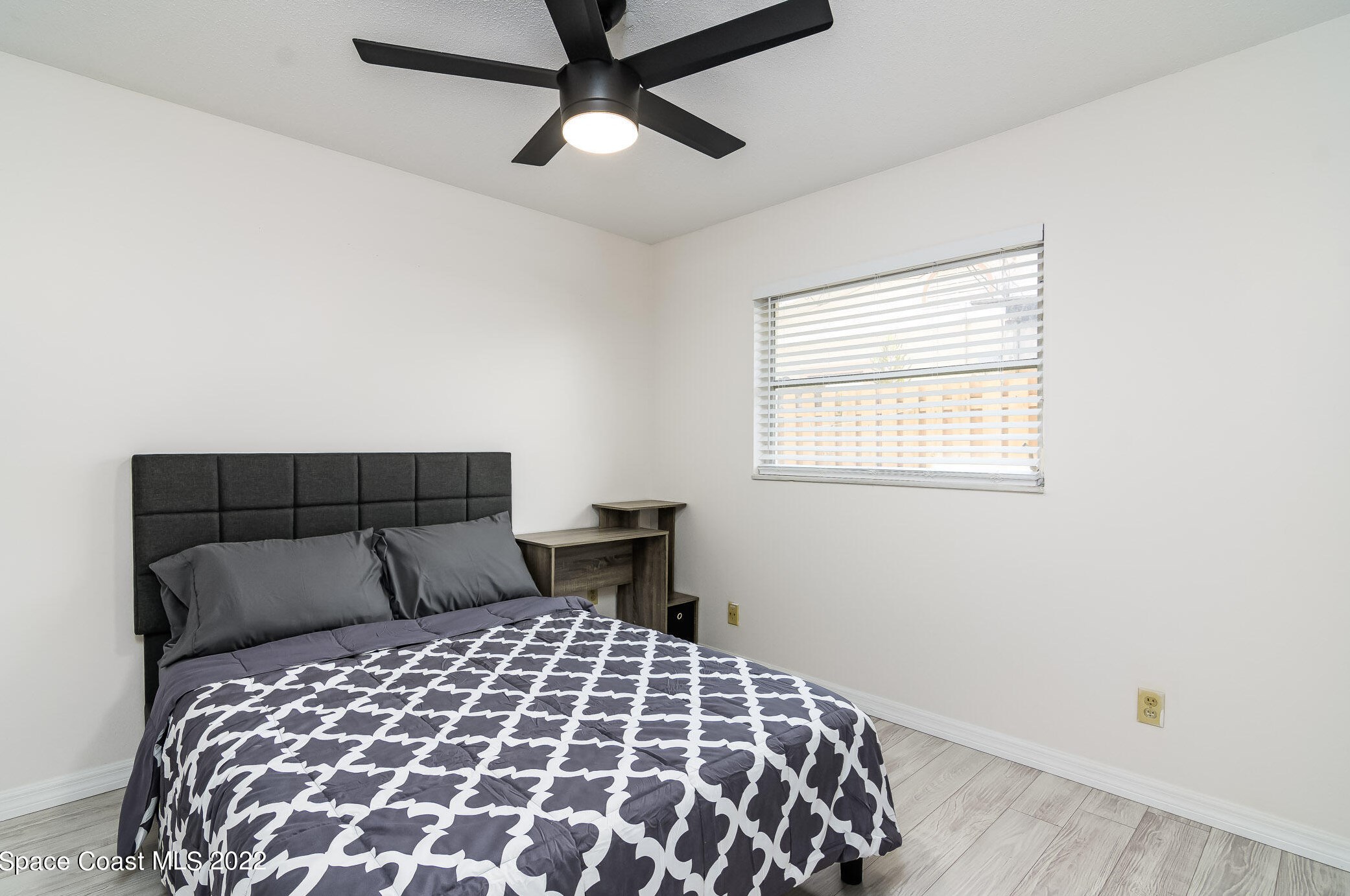 1505 Central Ave, Merritt Island FL 32952-5677 exterior