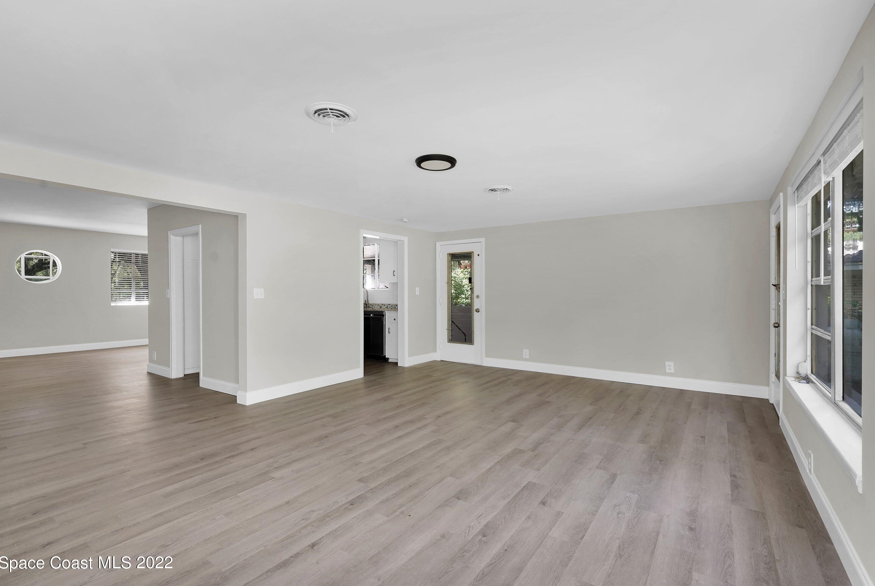 6537 Pottsburg Dr, Jacksonville FL  32211-7255 exterior