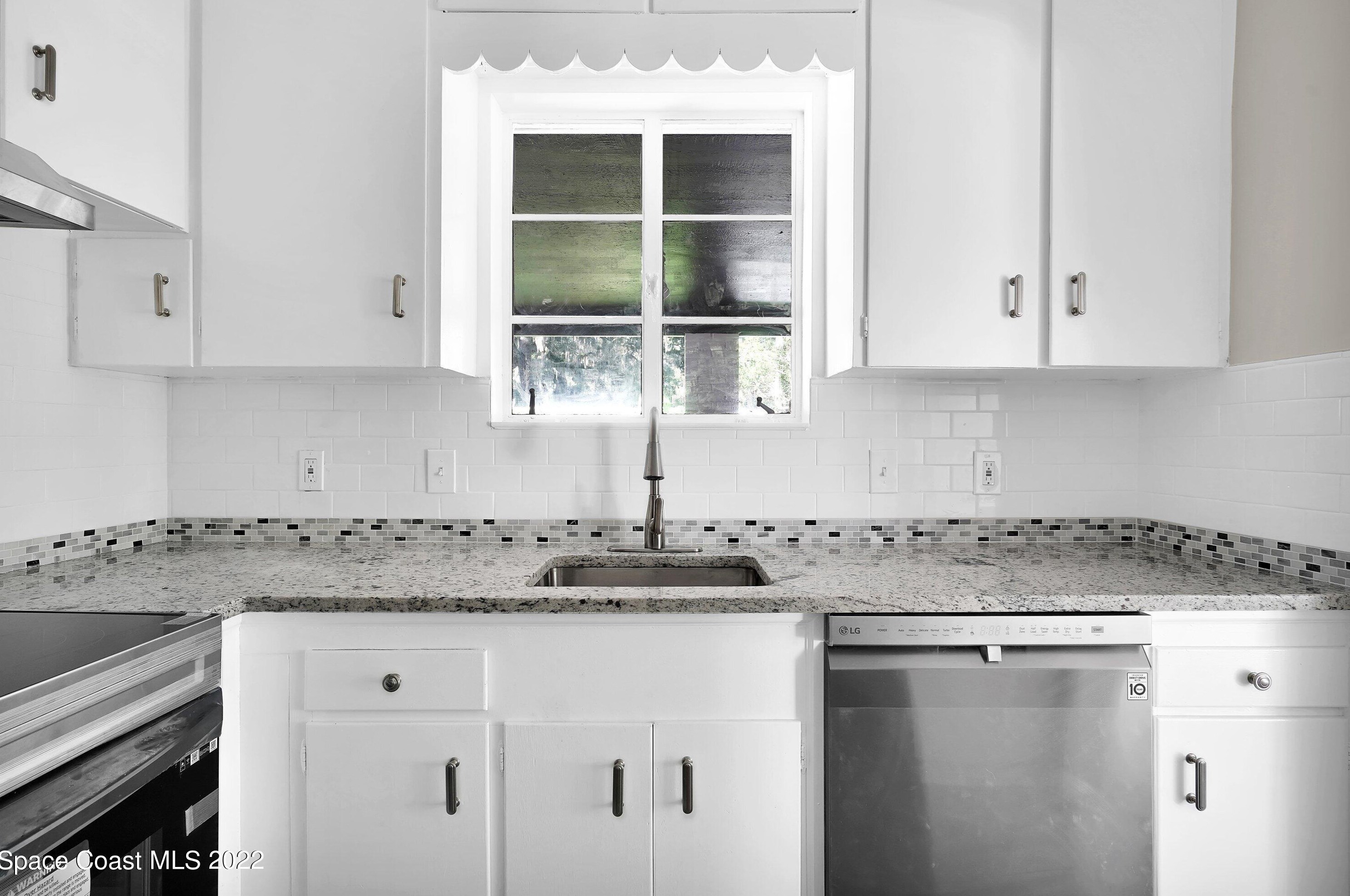 6537 Pottsburg Dr, Jacksonville FL  32211-7255 exterior