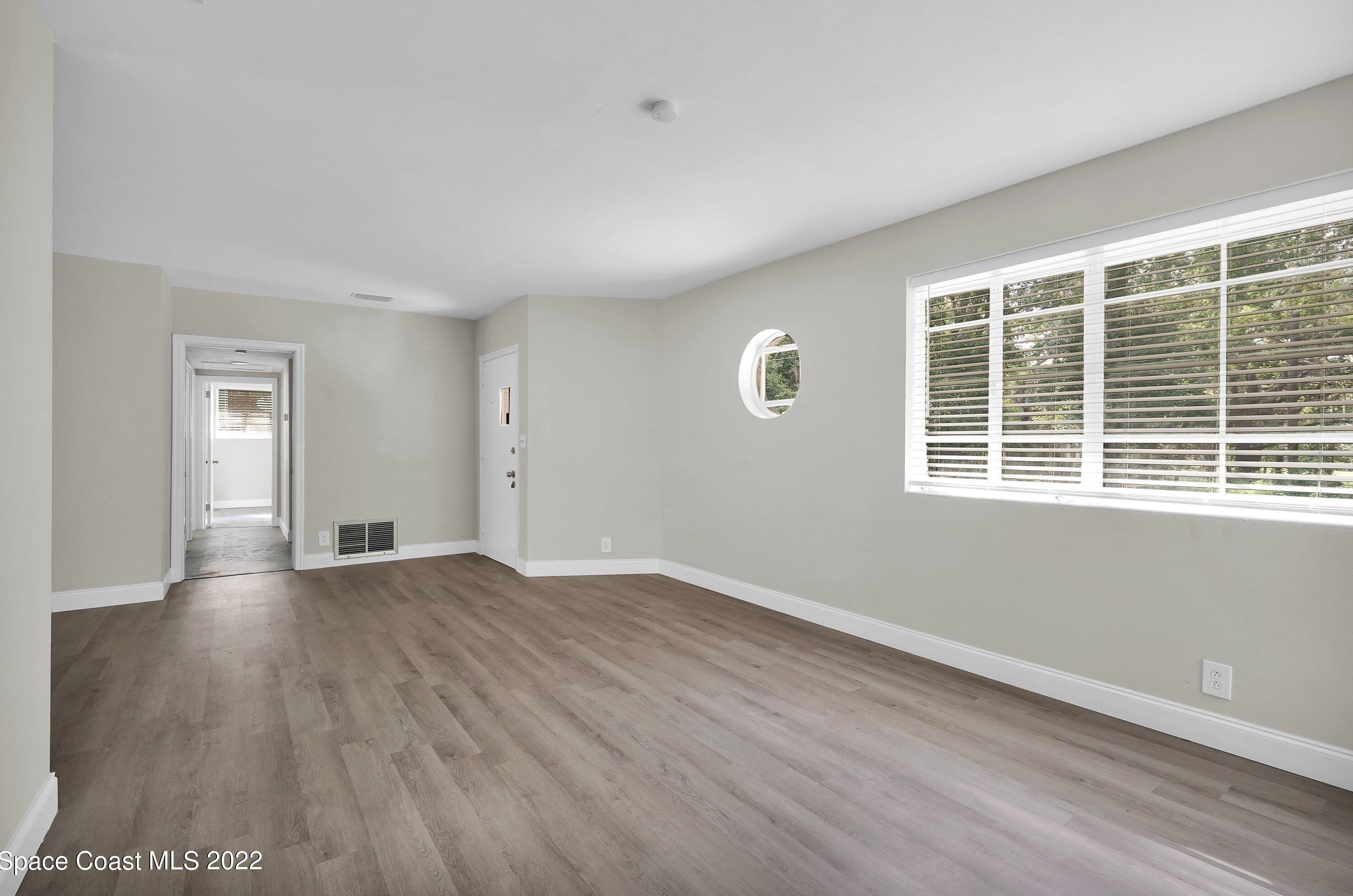 6537 Pottsburg Dr, Jacksonville FL  32211-7255 exterior