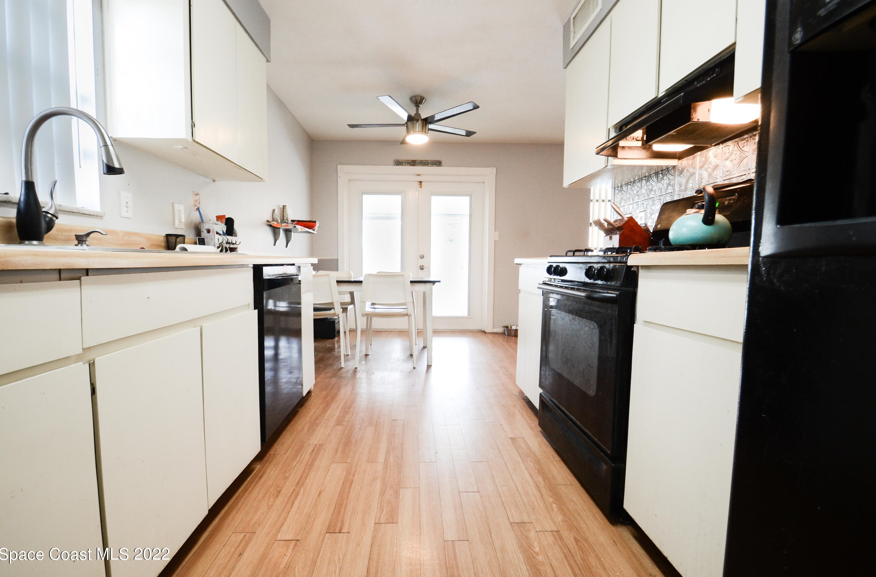 20 Carib Dr, Merritt Island FL  32952-3613 exterior