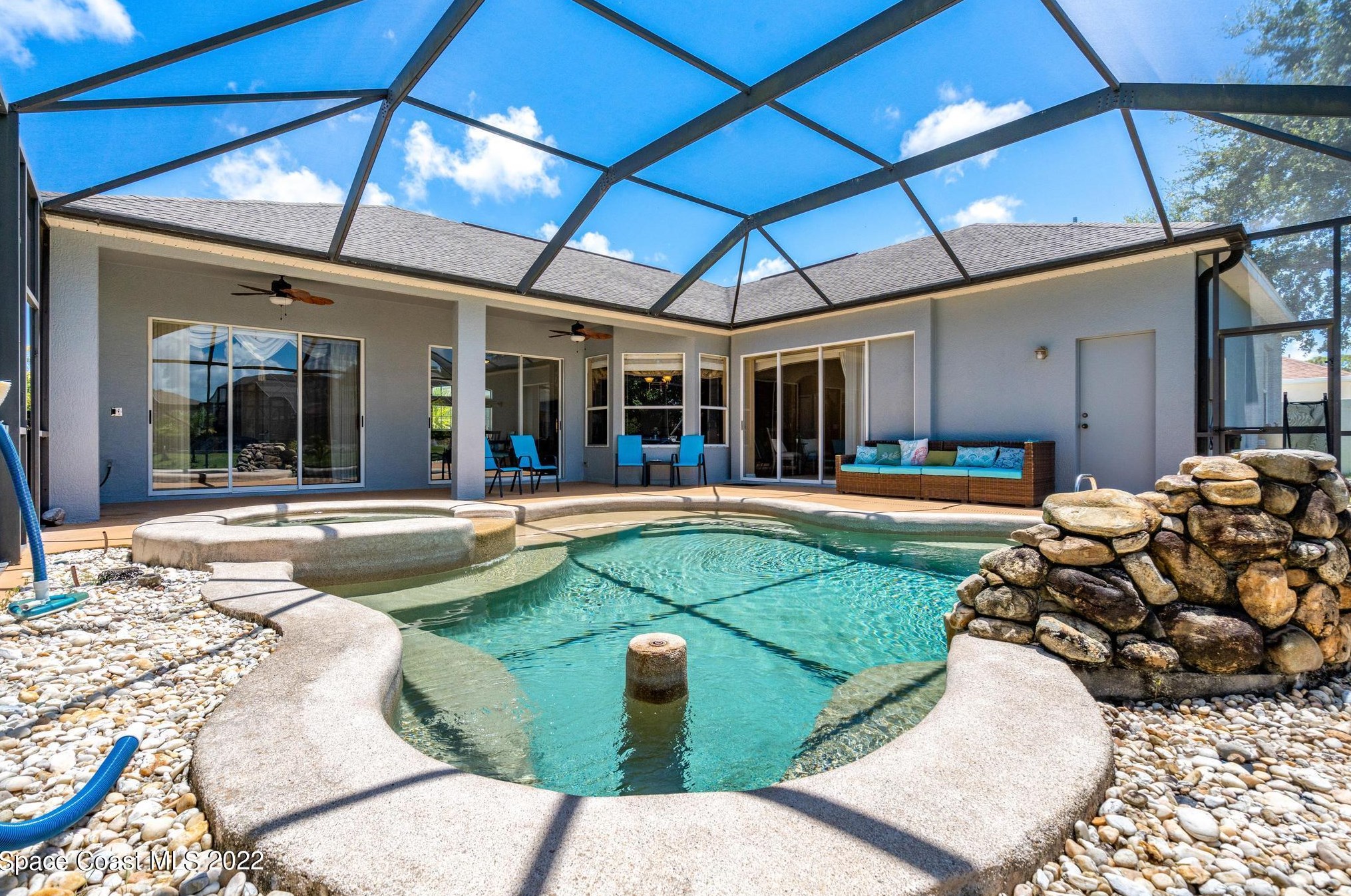 3407 Peninsula Cir, Melbourne FL  32940-1110 exterior