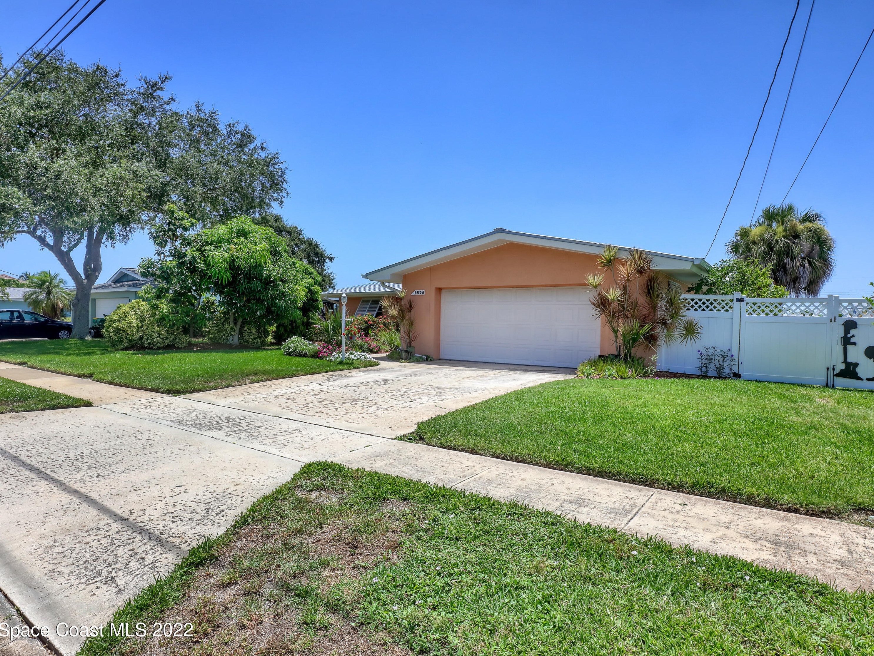 1675 Rochelle Pkwy, Merritt Island FL  32952-5649 exterior