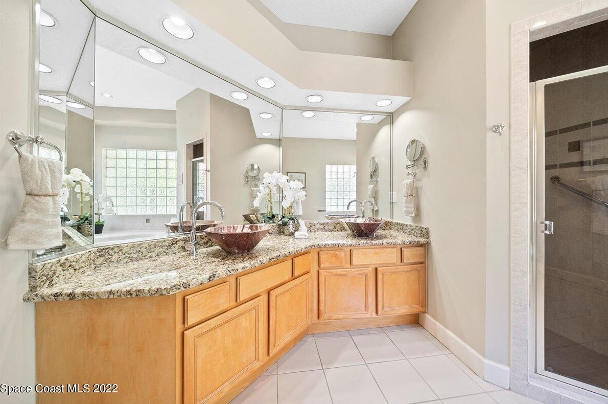535 Newport Dr, Melbourne FL  32903-4026 exterior