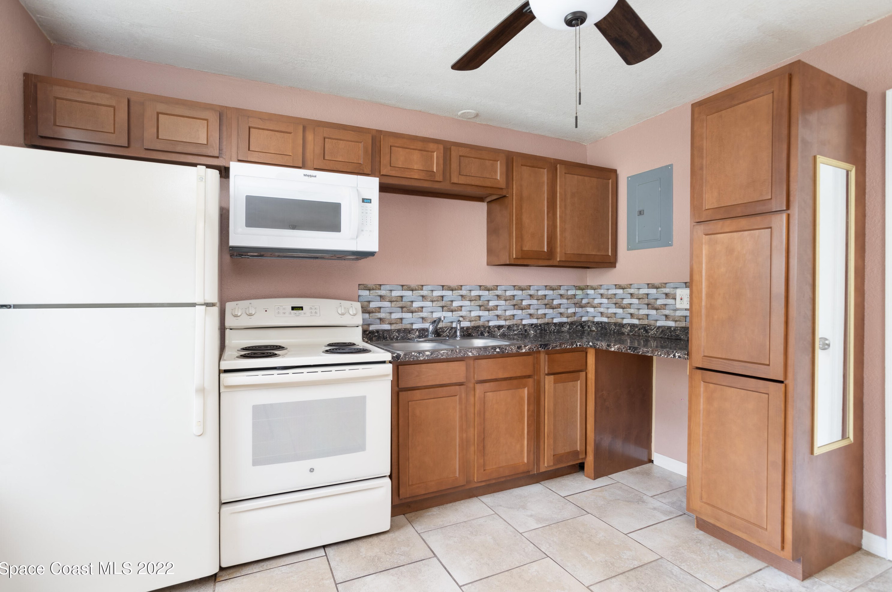 1220 Robin Dr, Merritt Island FL  32952-5173 exterior