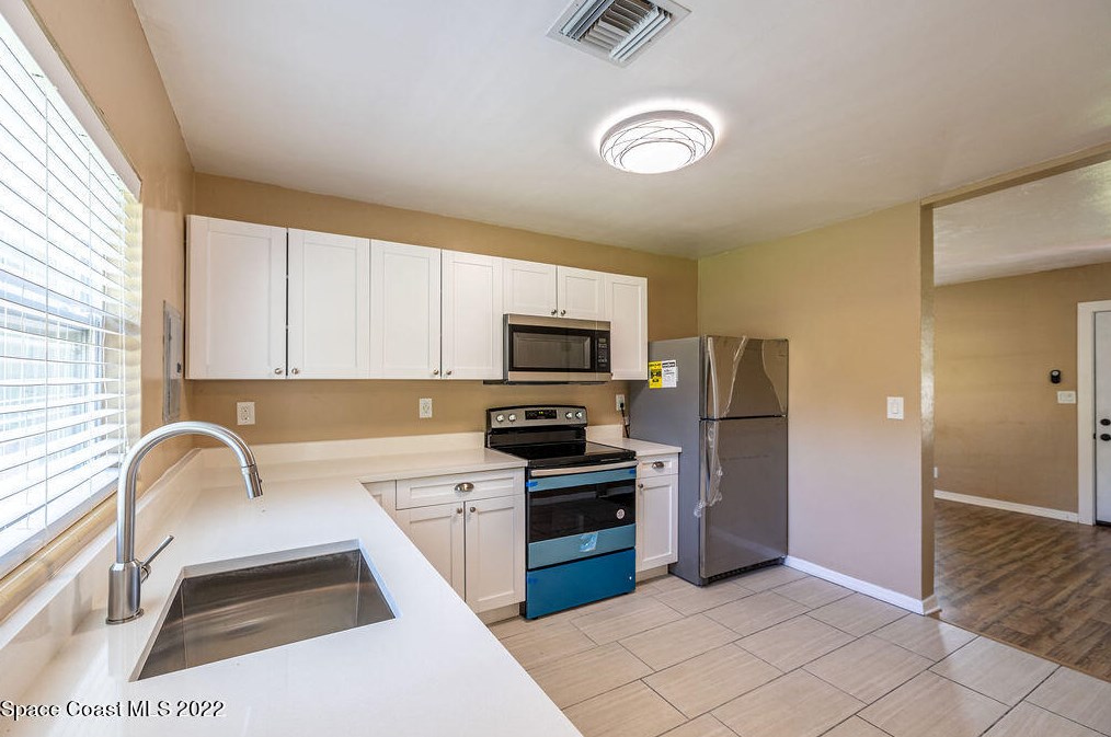 331 Patrick Cir, Melbourne FL  32901-4149 exterior