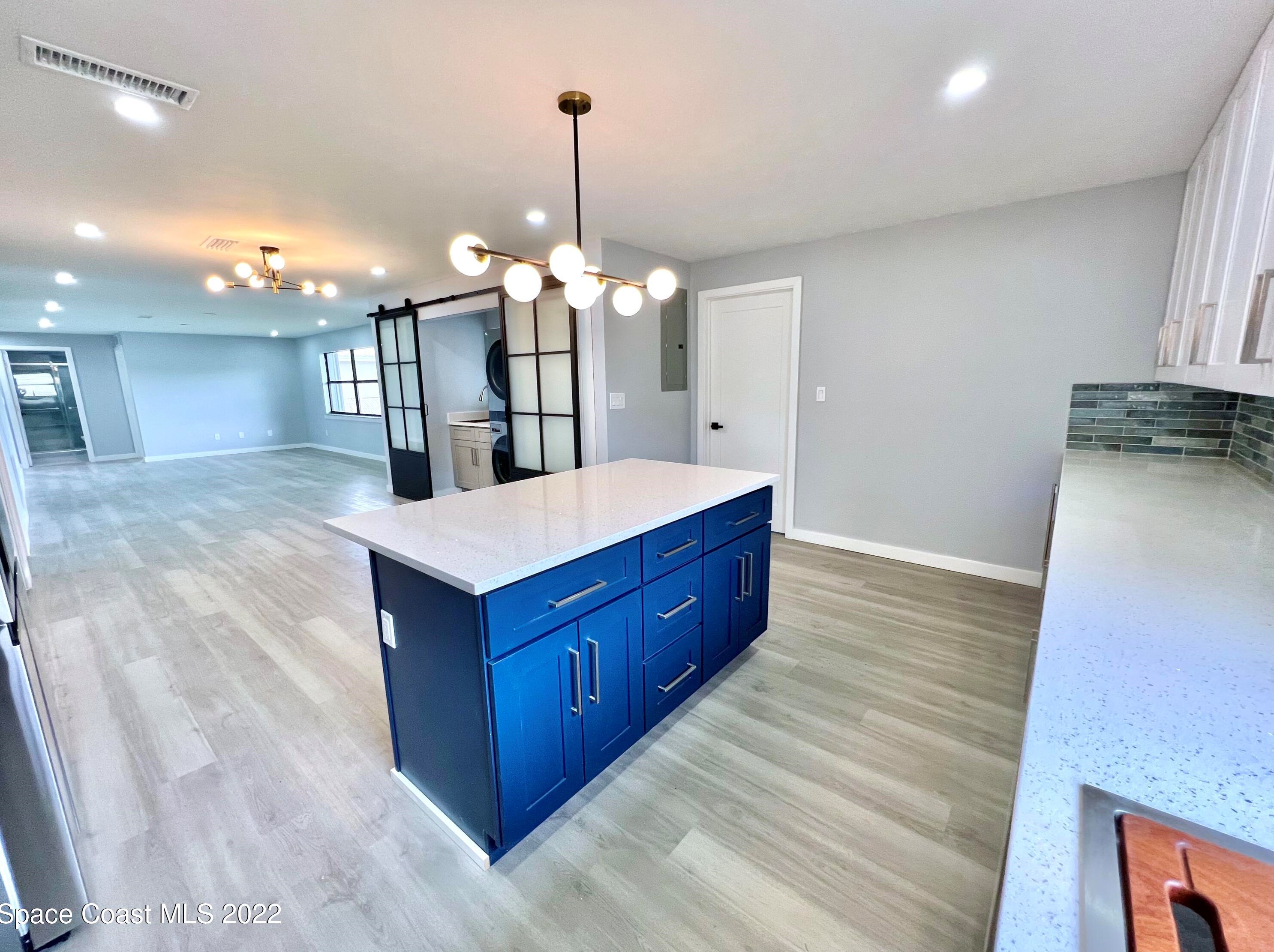 1355 Belford Ct, Merritt Island FL  32952-4704 exterior